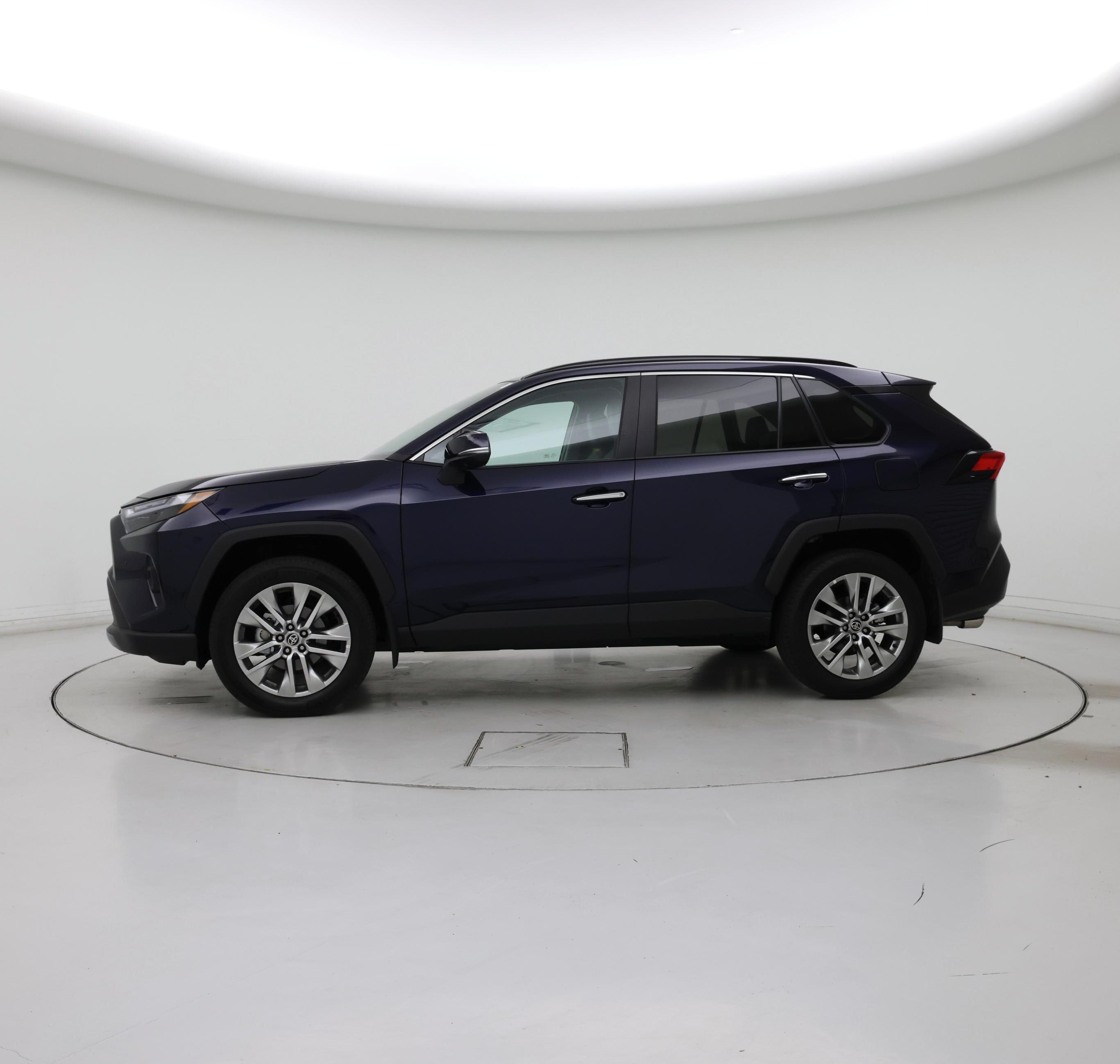 Thumbnail: 2025 Toyota RAV4 - 3