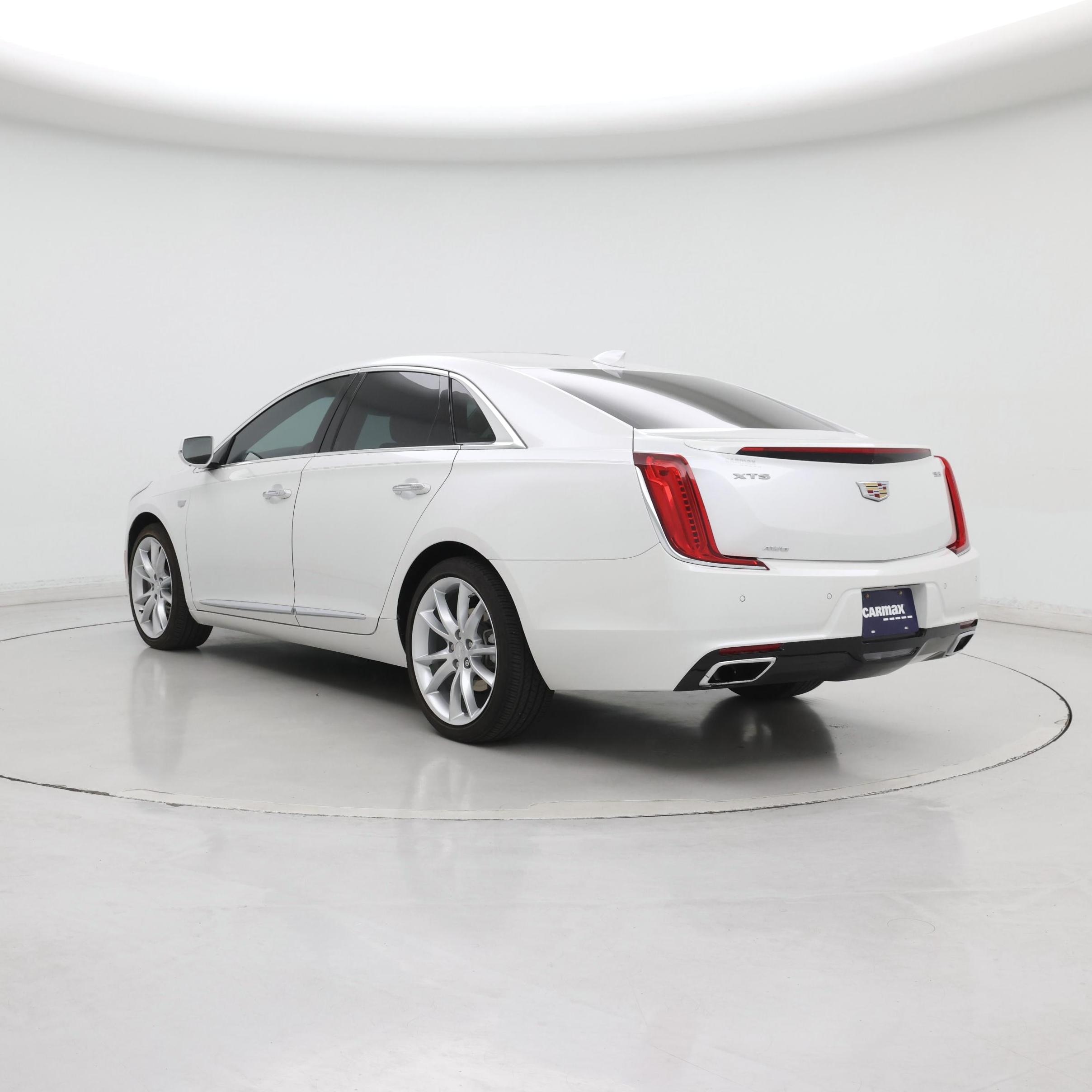 Thumbnail: 2019 Cadillac XTS - 2