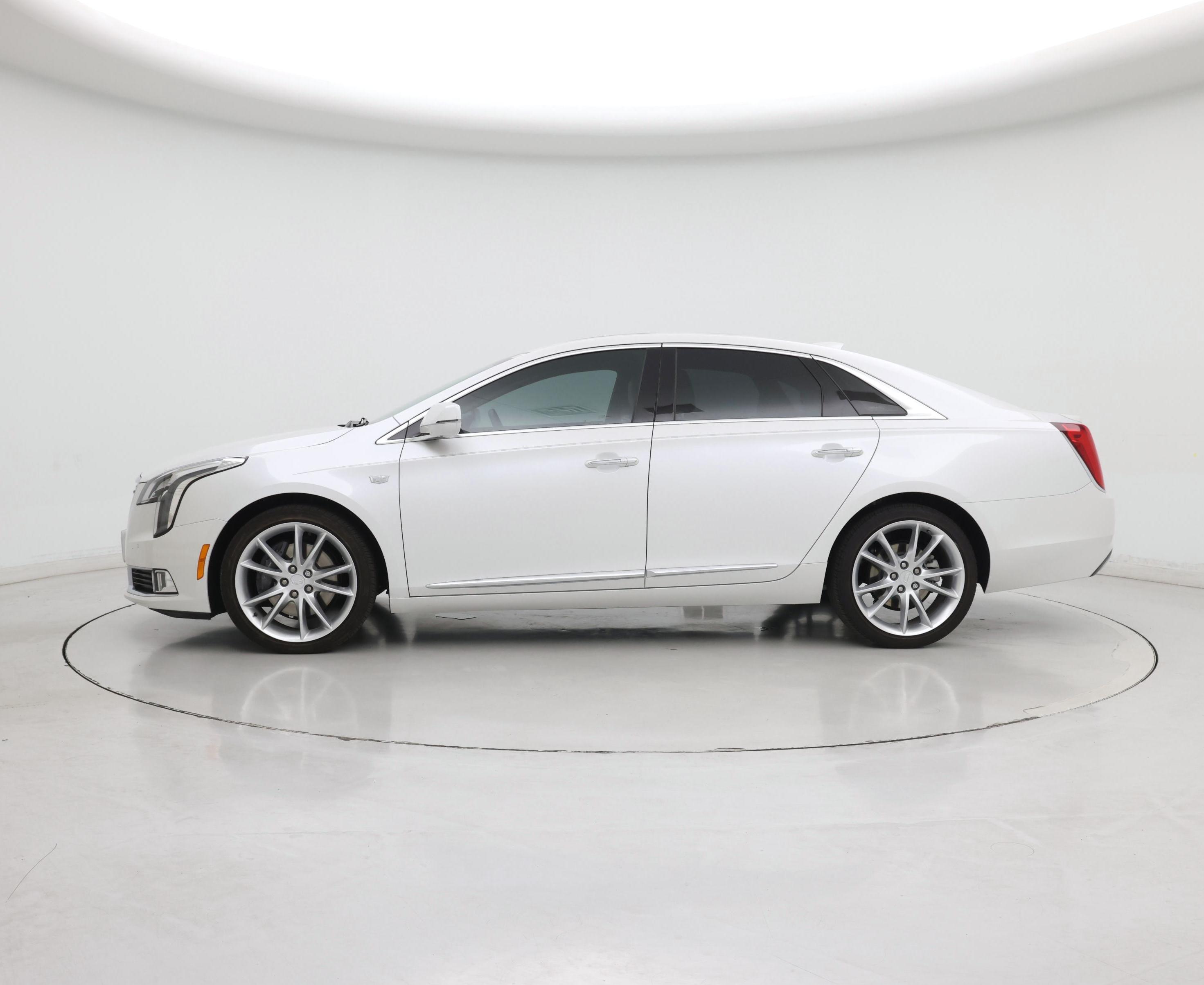 Thumbnail: 2019 Cadillac XTS - 3