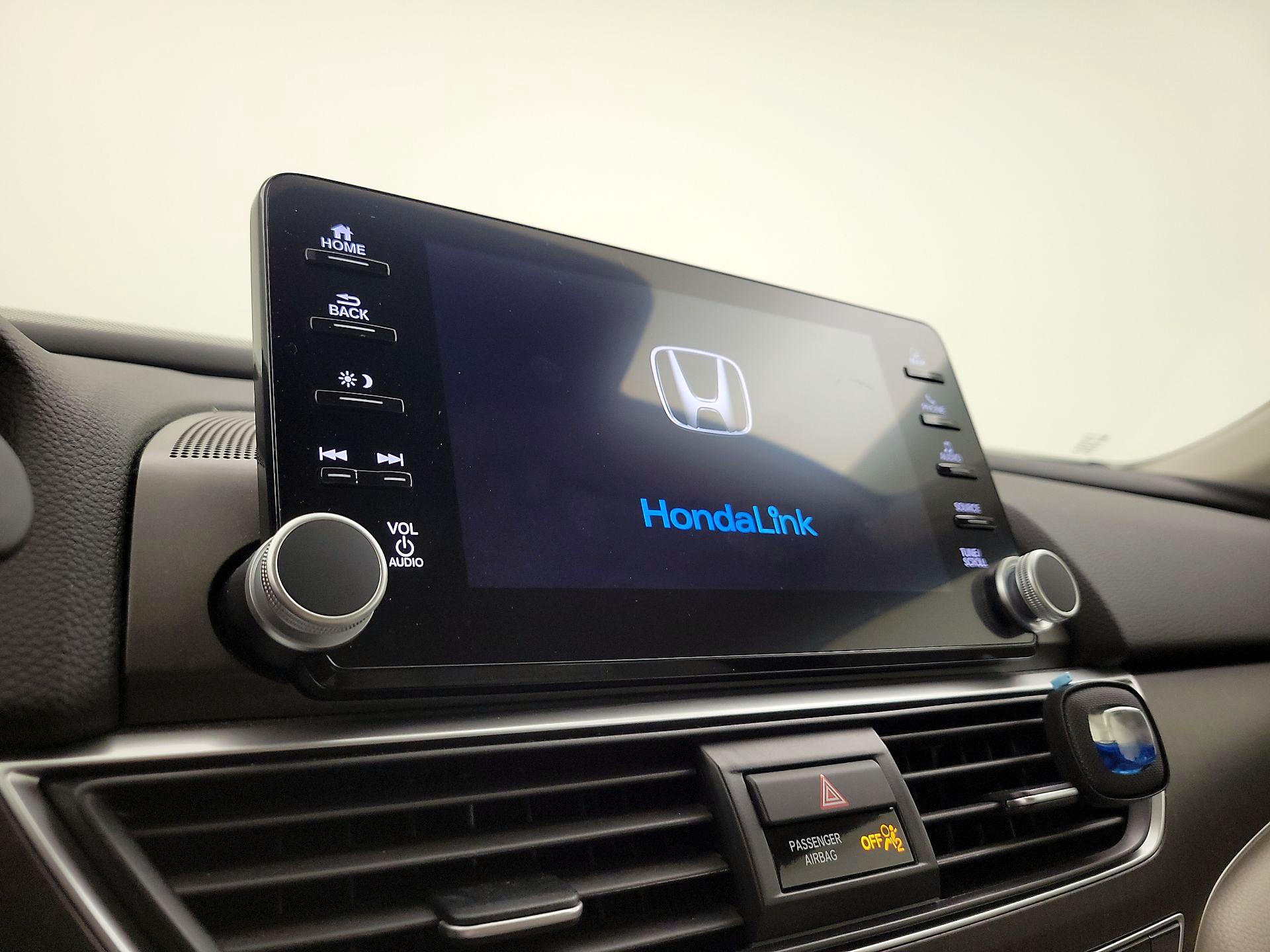 Thumbnail: 2018 Honda Accord - 15