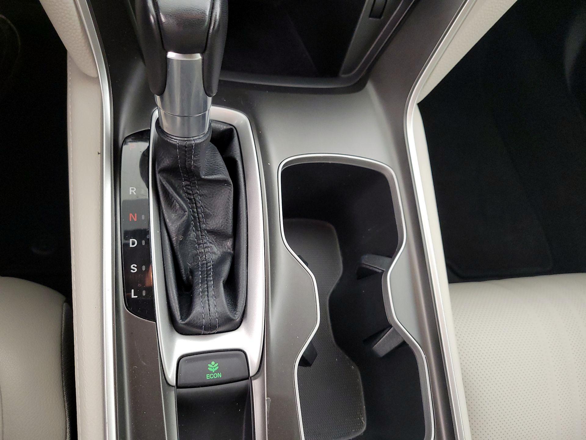 Thumbnail: 2018 Honda Accord - 17