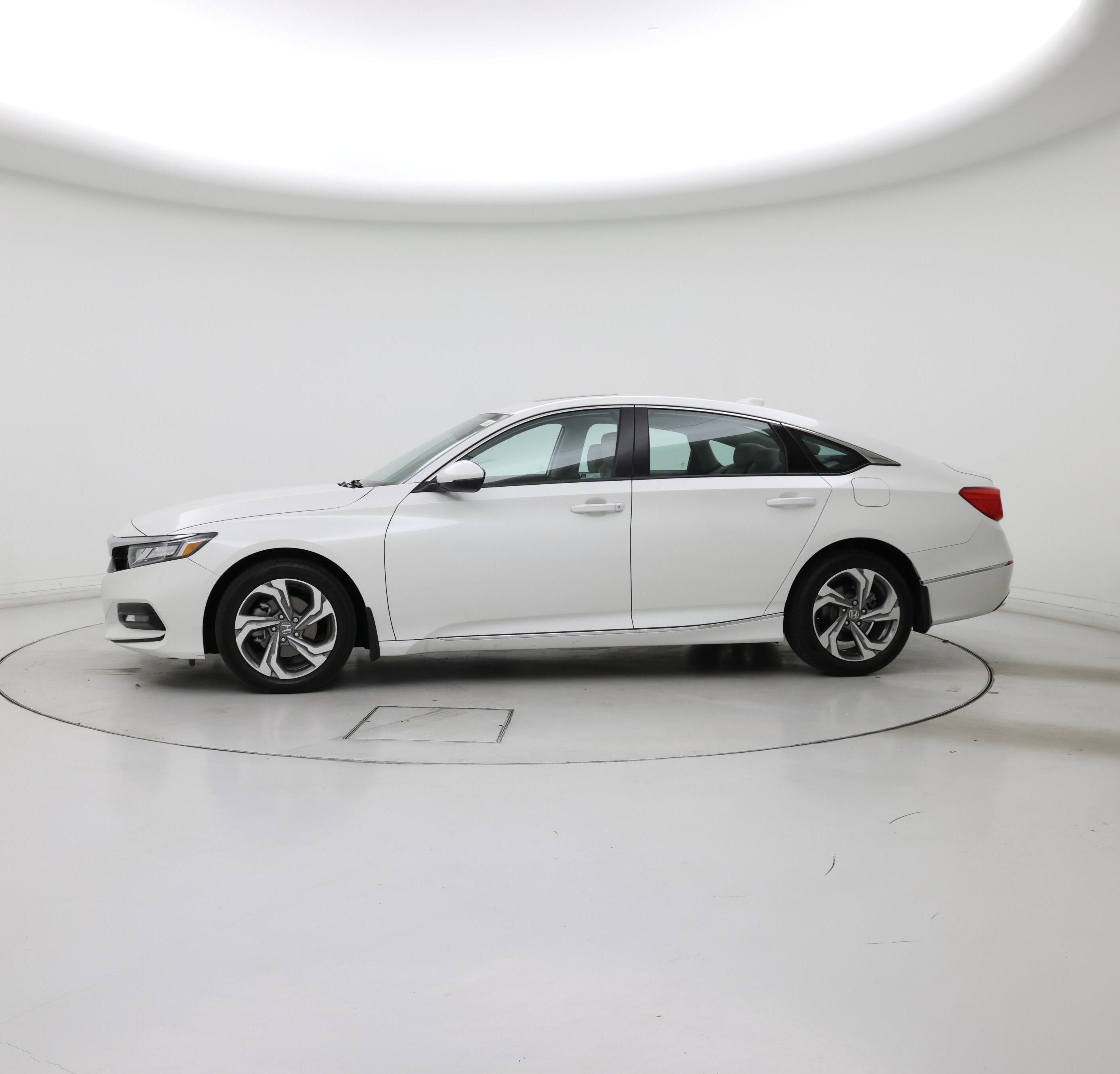 Thumbnail: 2018 Honda Accord - 3