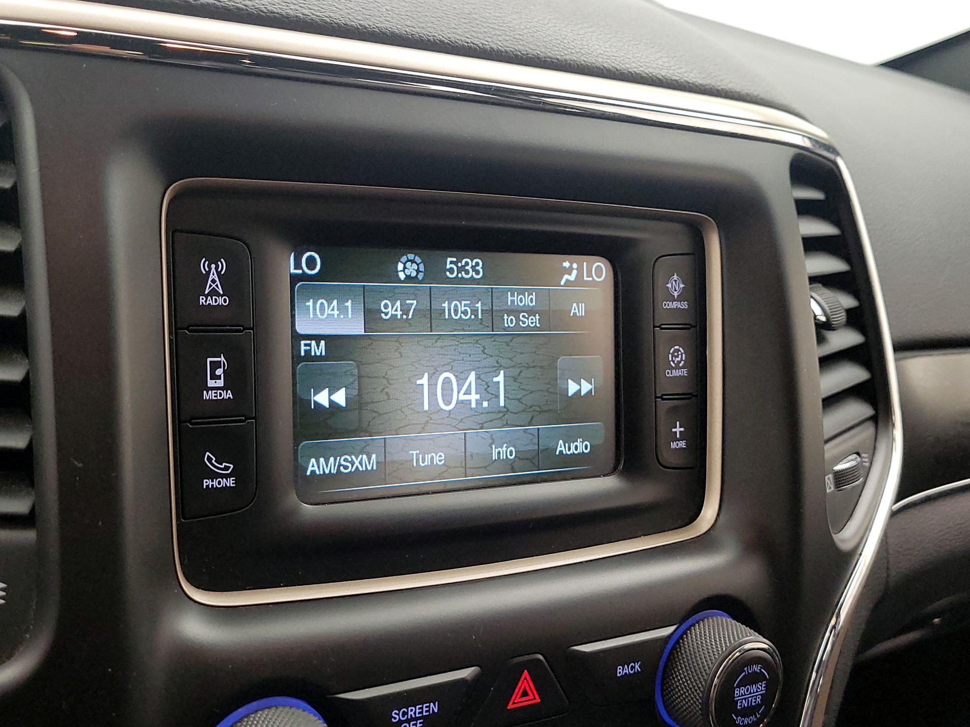 Thumbnail: 2017 Jeep Grand Cherokee - 15