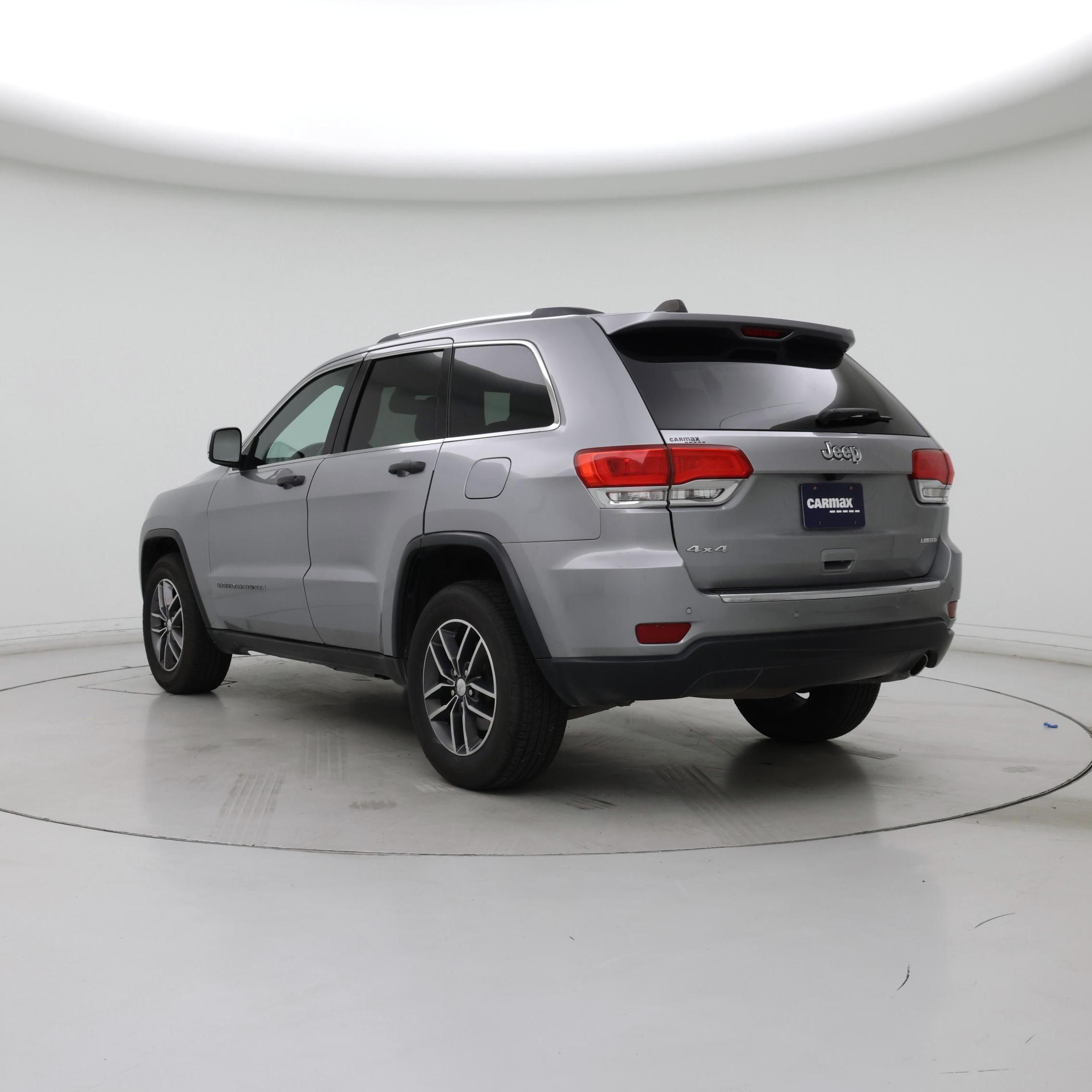 Thumbnail: 2017 Jeep Grand Cherokee - 2