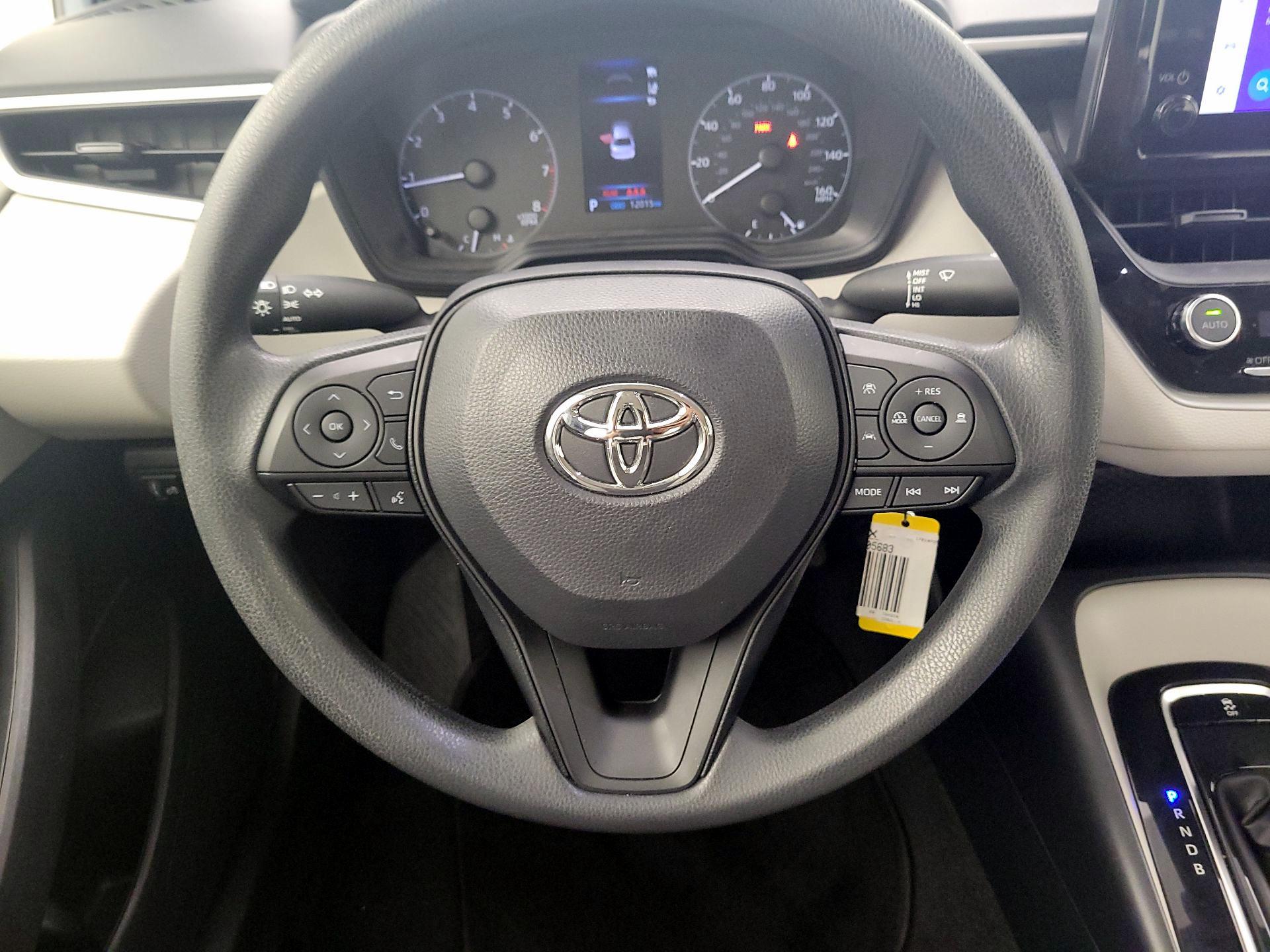 Thumbnail: 2023 Toyota Corolla - 10