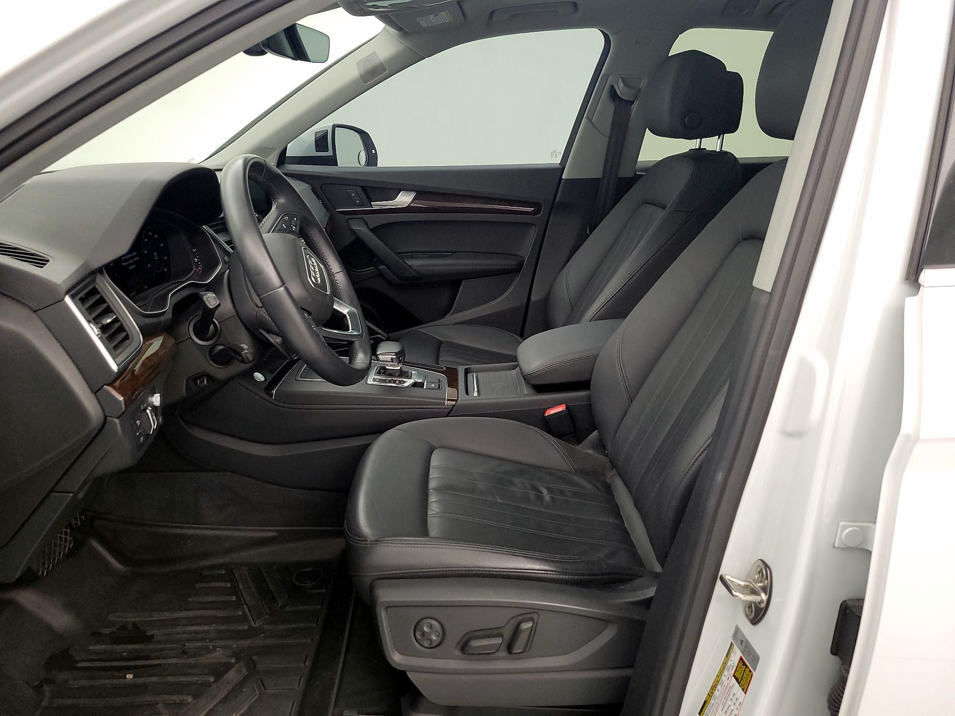 Thumbnail: 2019 Audi Q5 - 11