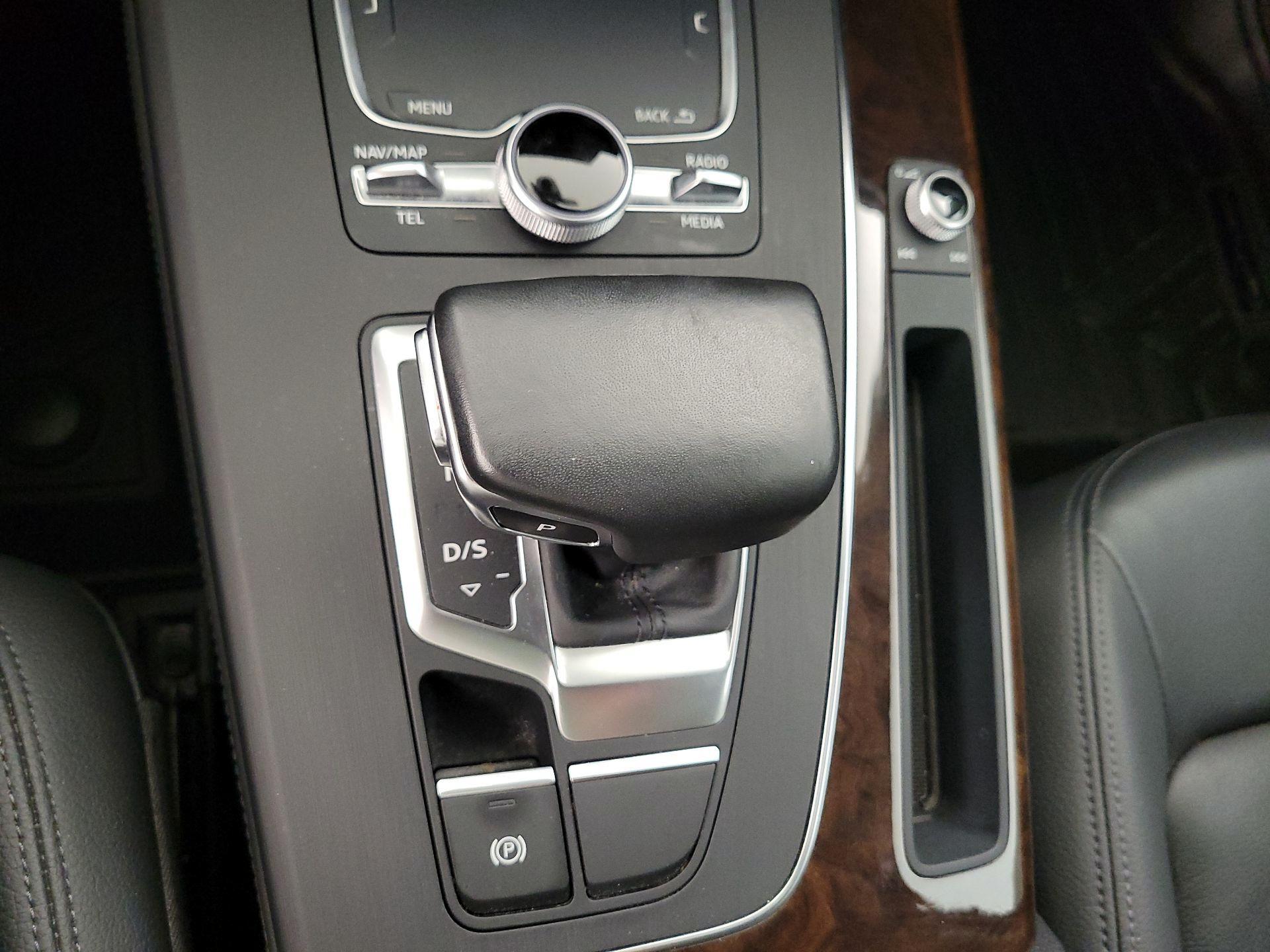 Thumbnail: 2019 Audi Q5 - 17