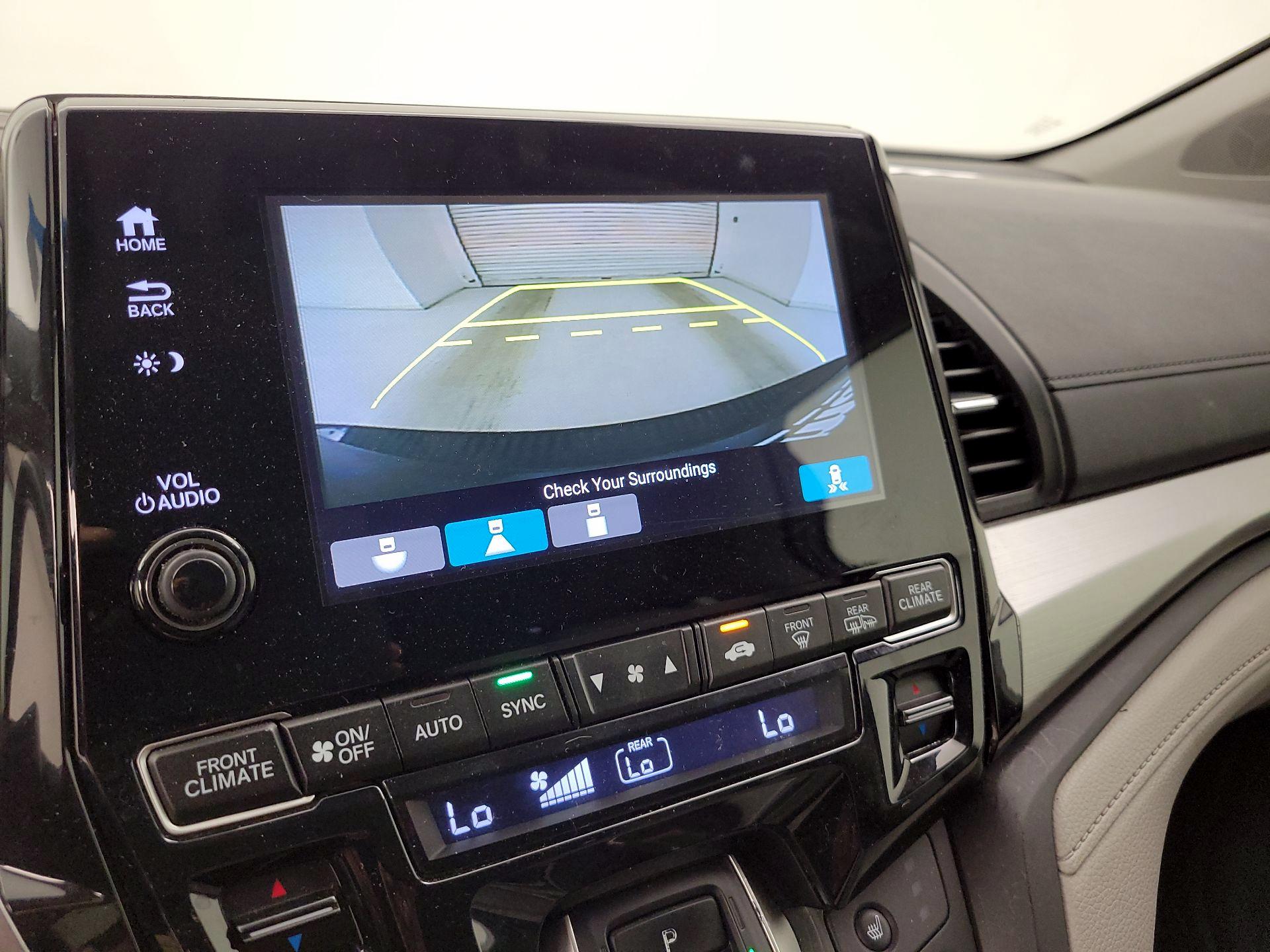 Thumbnail: 2019 Honda Odyssey - 15