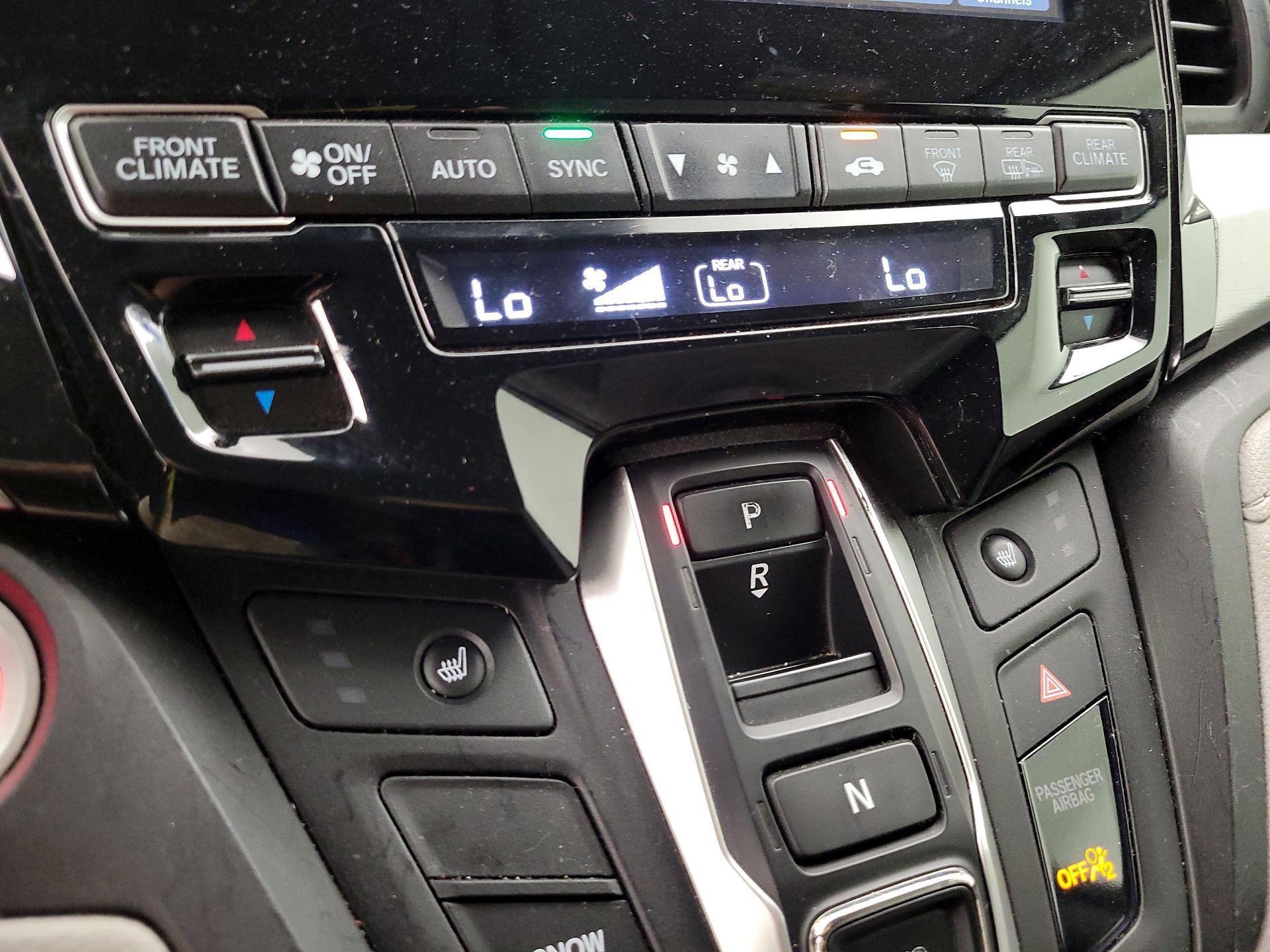 Thumbnail: 2019 Honda Odyssey - 17