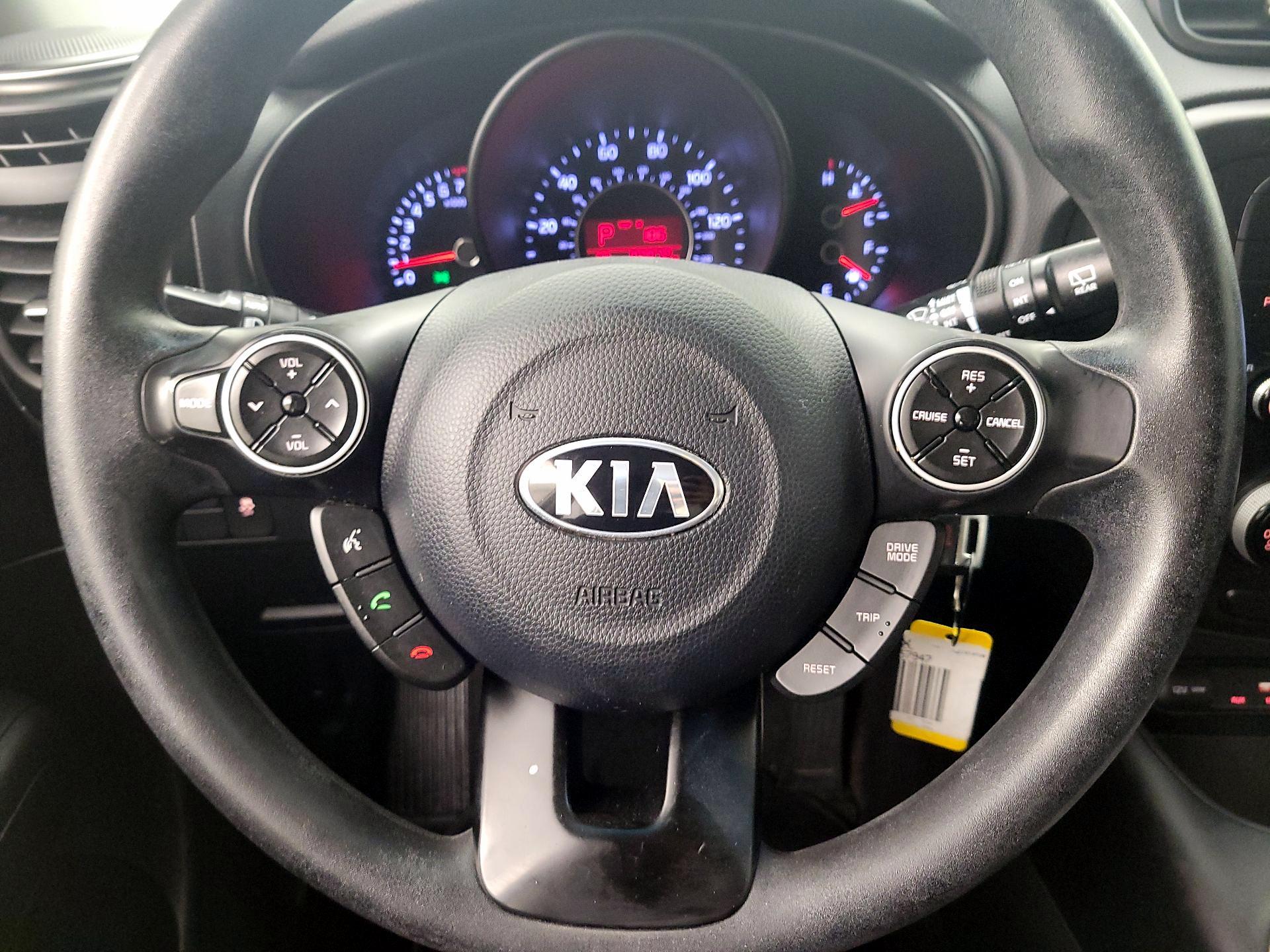 Thumbnail: 2017 Kia Soul - 10