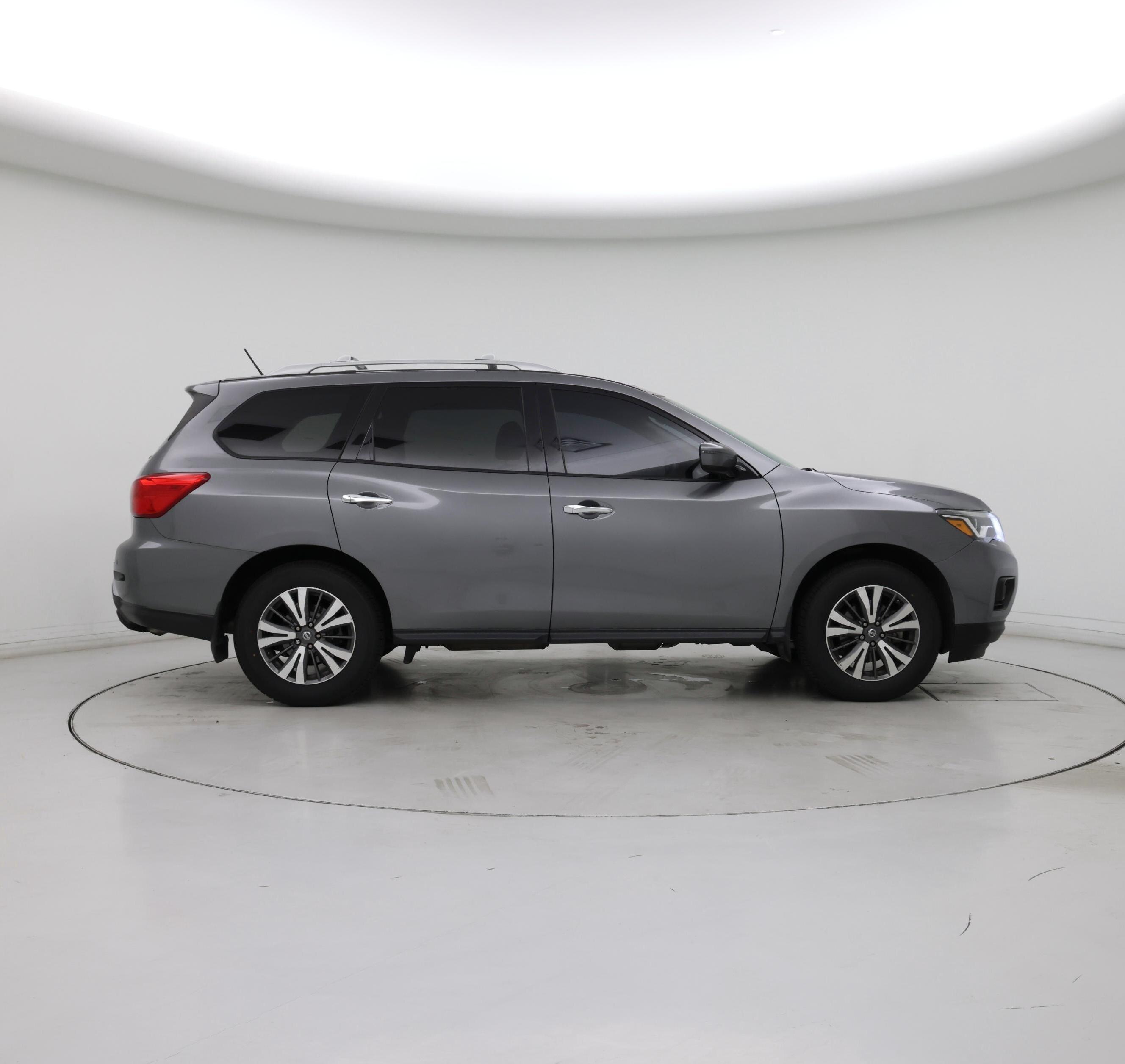 Thumbnail: 2018 Nissan Pathfinder - 7