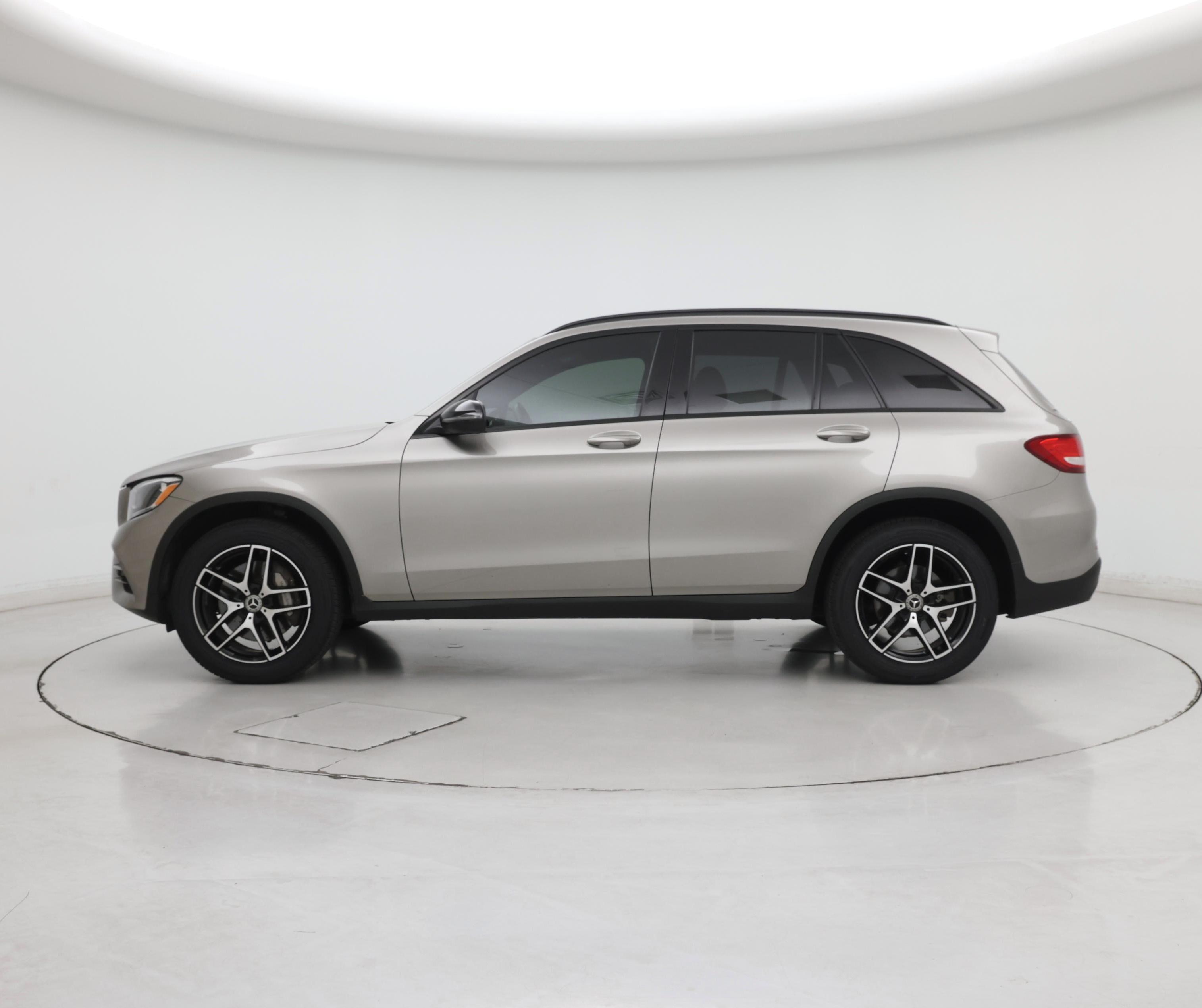 Thumbnail: 2019 Mercedes-Benz GLC - 3