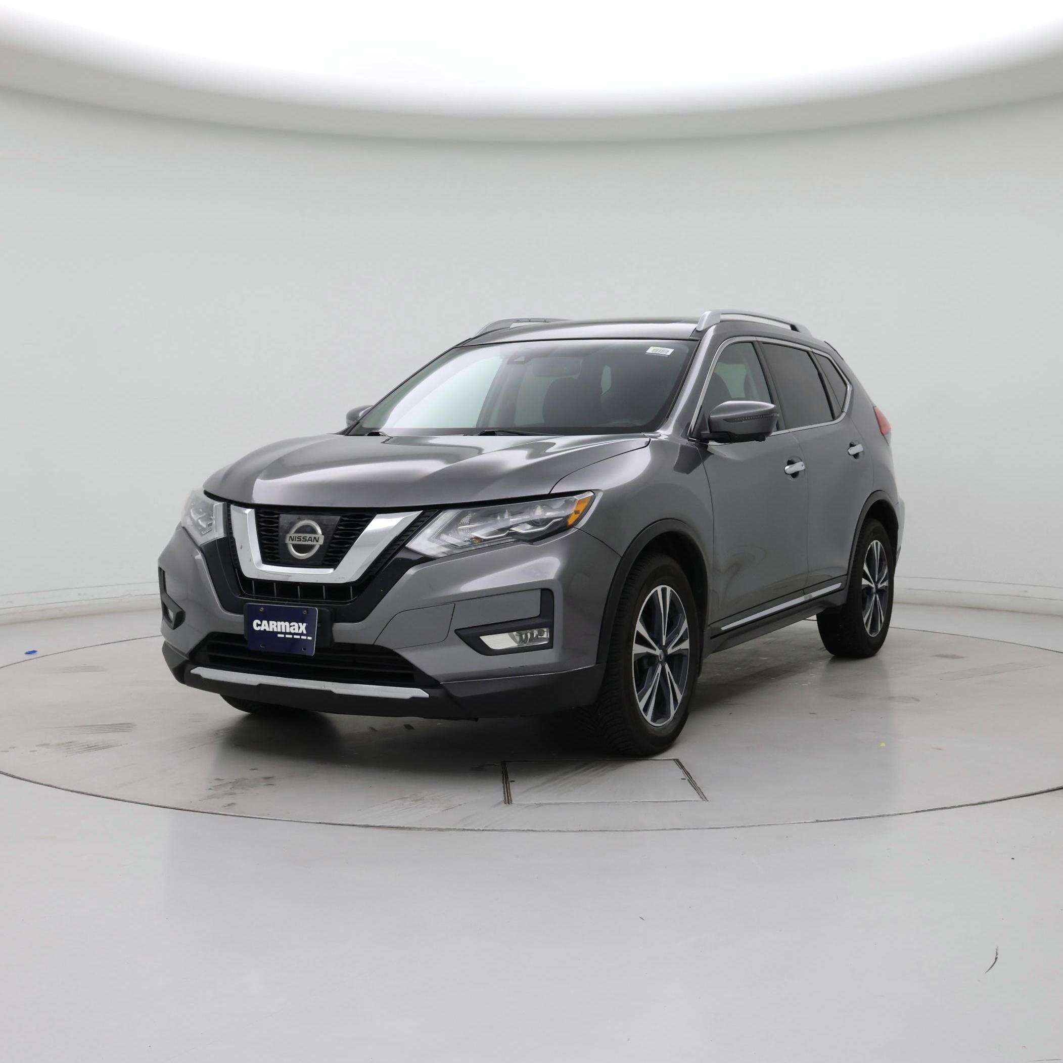 Thumbnail: 2017 Nissan Rogue - 4