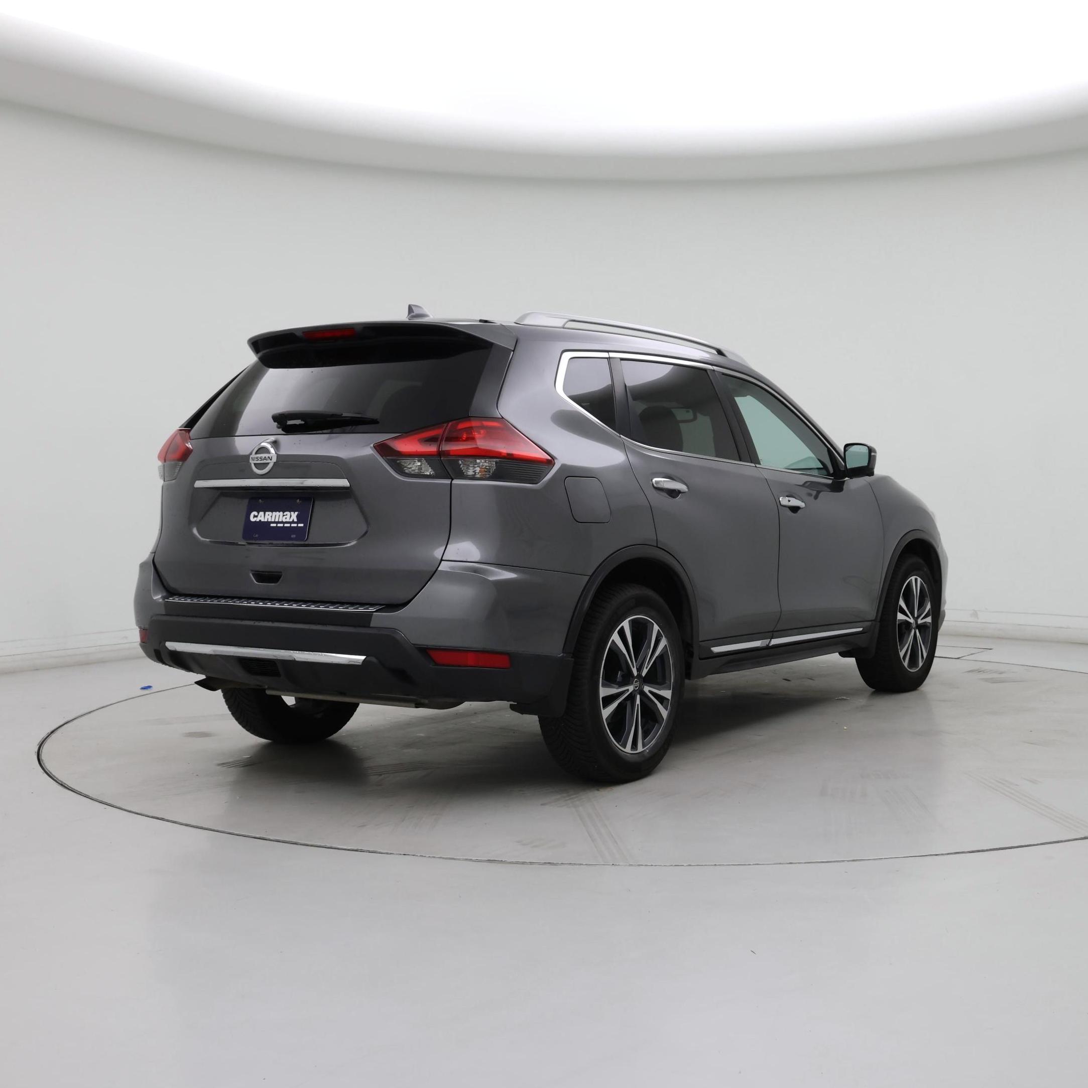Thumbnail: 2017 Nissan Rogue - 8