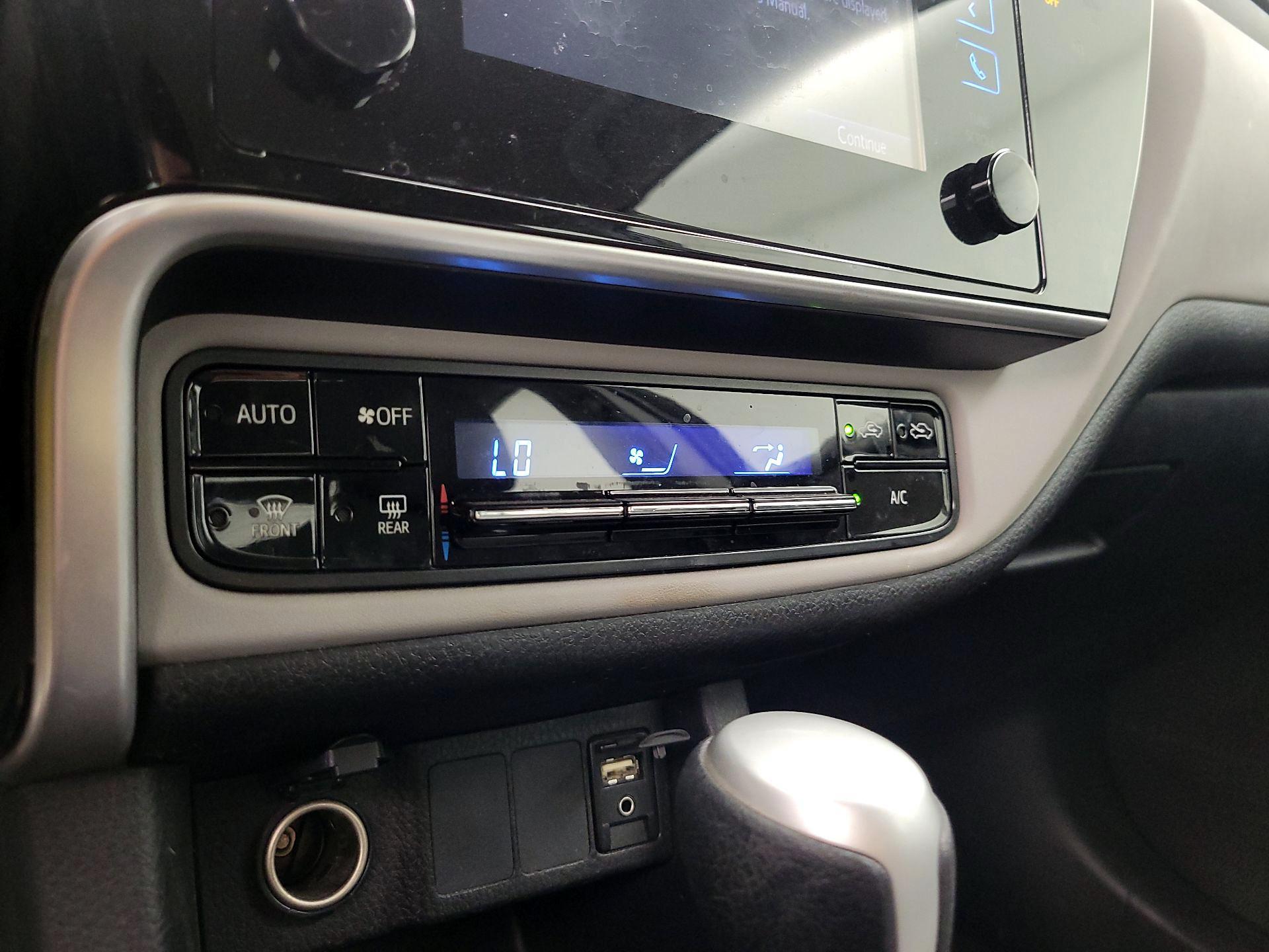 Thumbnail: 2017 Toyota Corolla - 16