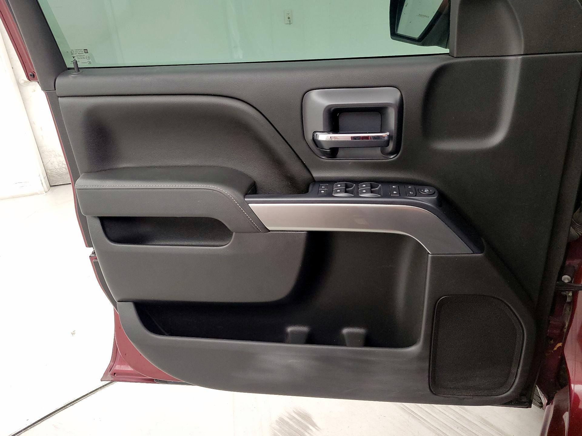 Thumbnail: 2015 Chevrolet Silverado 1500 - 12