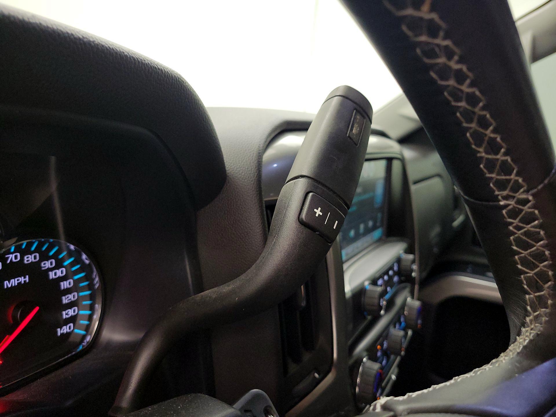 Thumbnail: 2015 Chevrolet Silverado 1500 - 17
