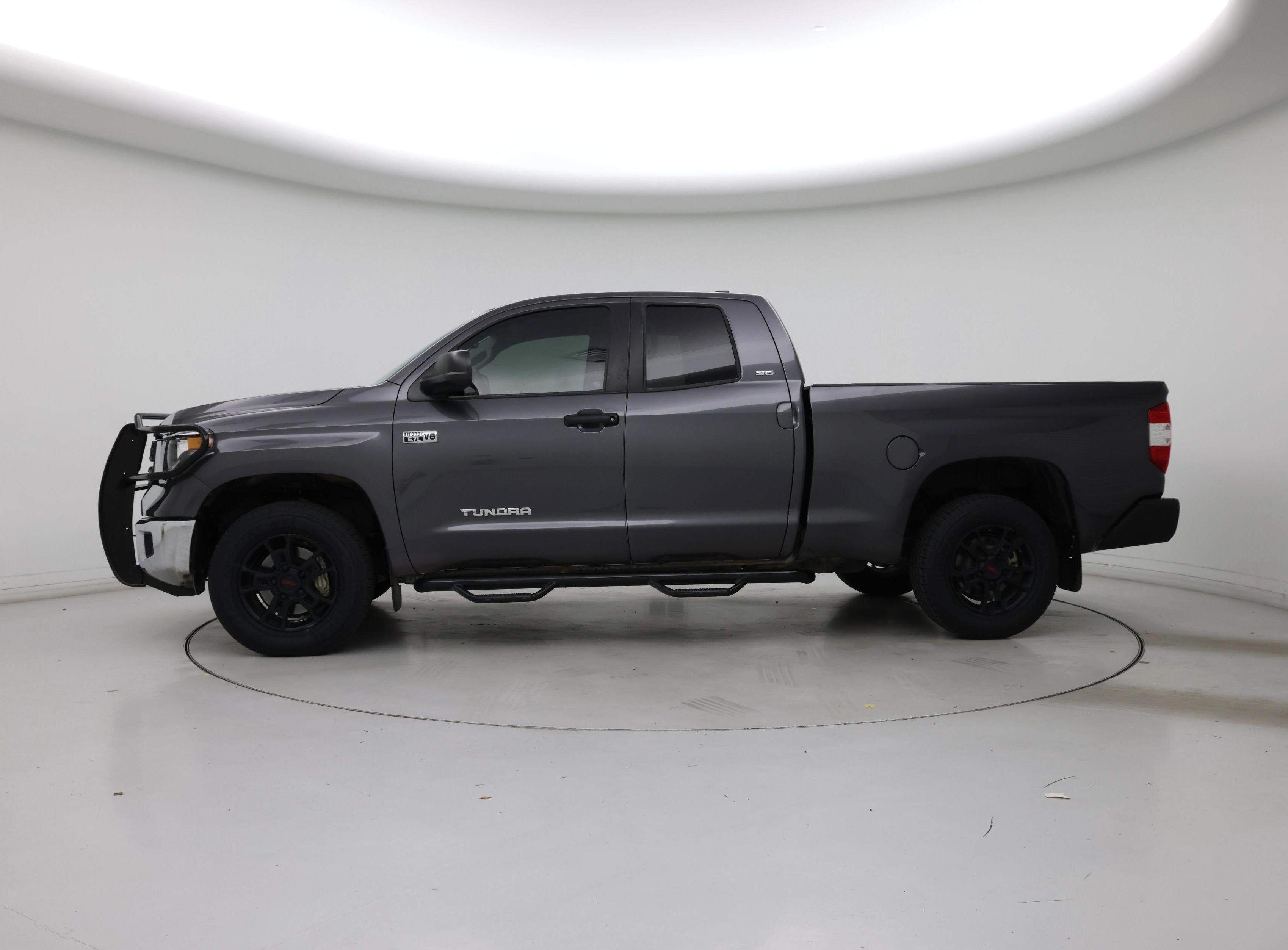 Thumbnail: 2020 Toyota Tundra - 3
