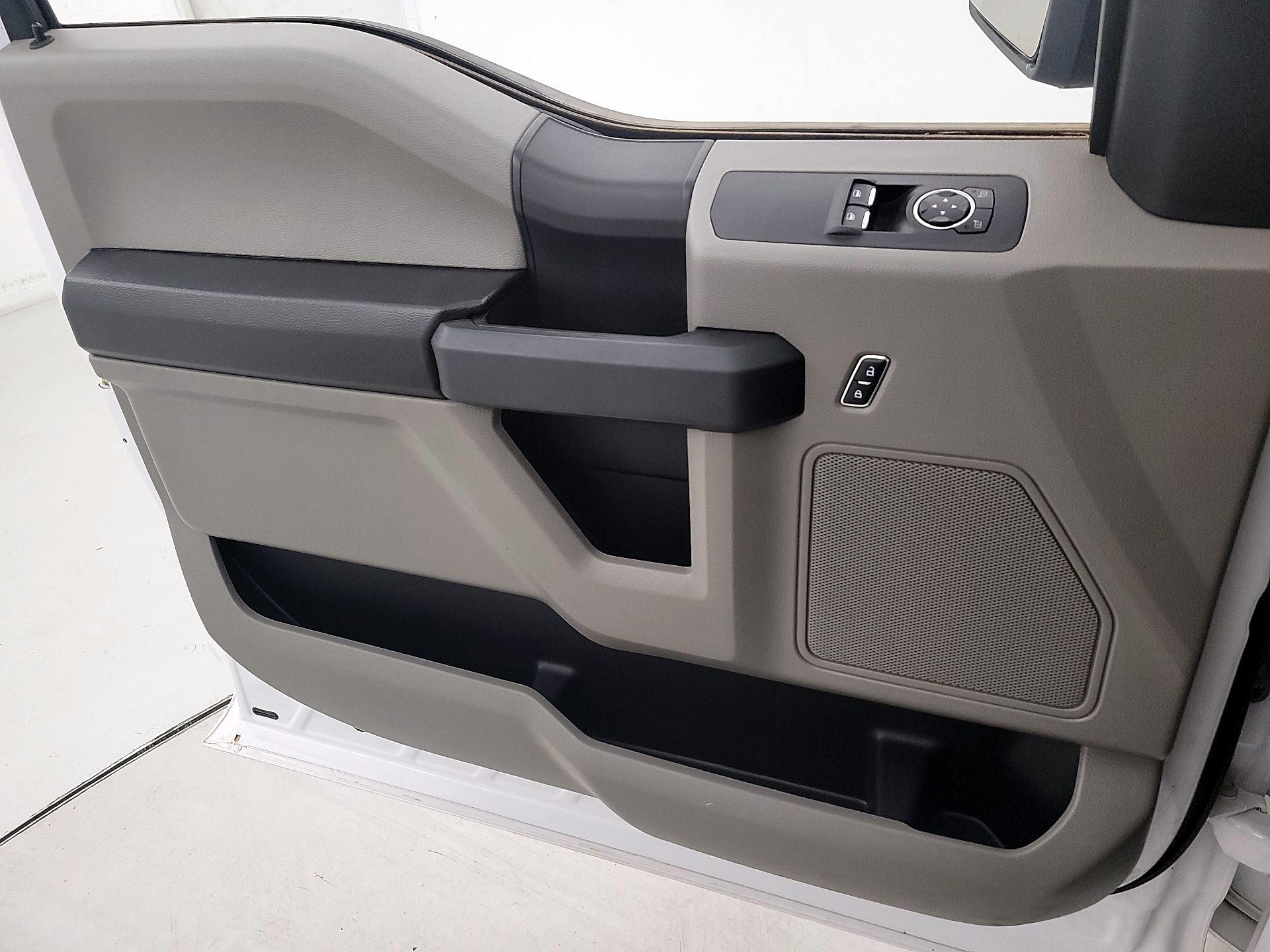 Thumbnail: 2016 Ford F-150 - 12