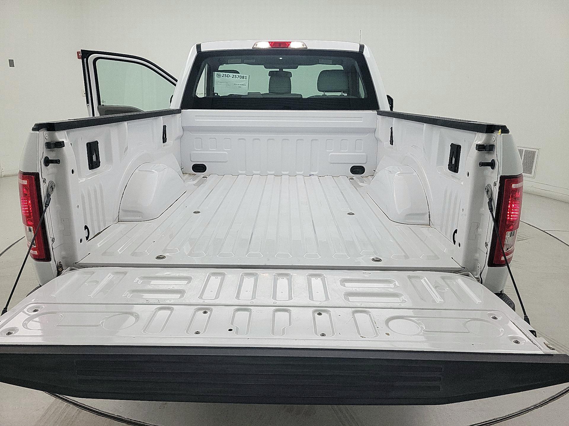 Thumbnail: 2016 Ford F-150 - 18