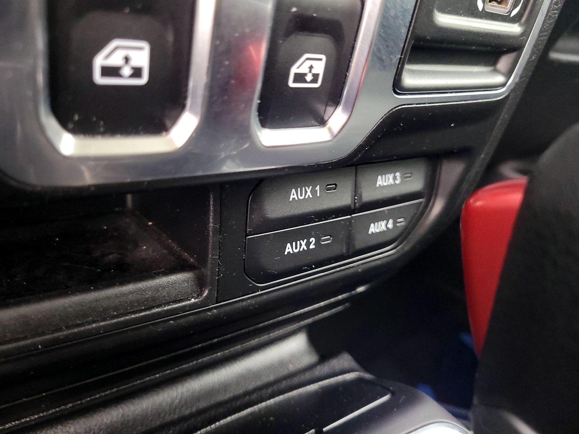 Thumbnail: 2020 Jeep Wrangler - 18