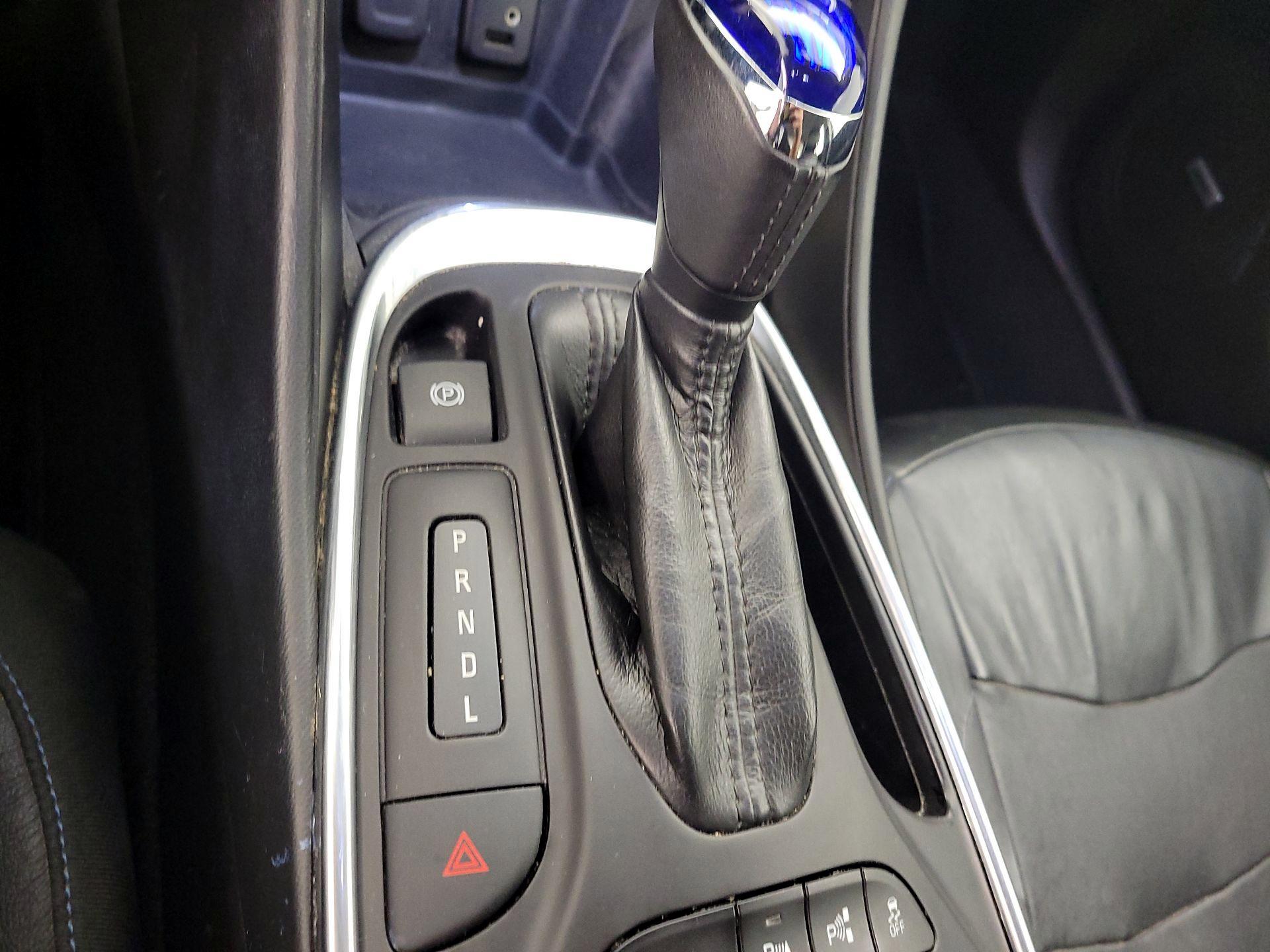 Thumbnail: 2017 Chevrolet Volt - 18