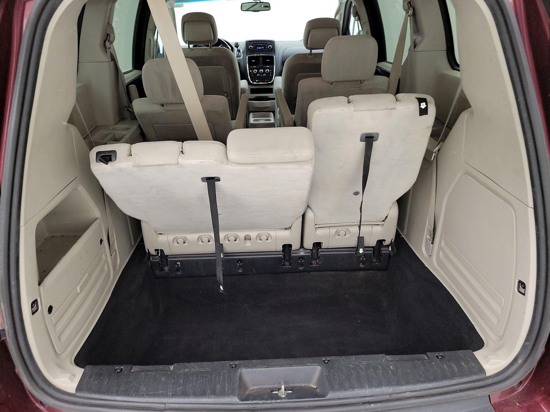 Thumbnail: 2016 Dodge Grand Caravan - 16