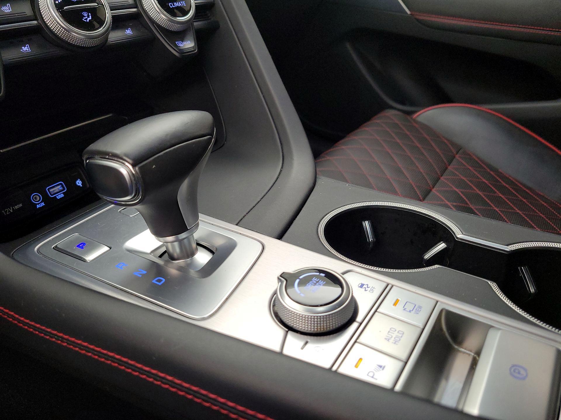 Thumbnail: 2019 Genesis G70 - 18