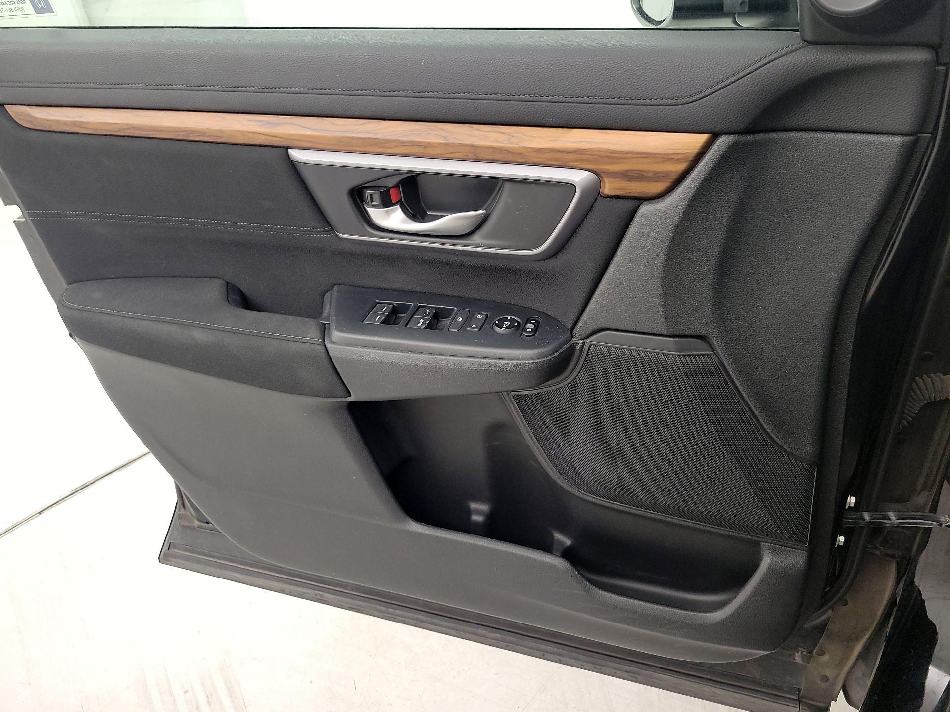 Thumbnail: 2017 Honda CR-V - 12
