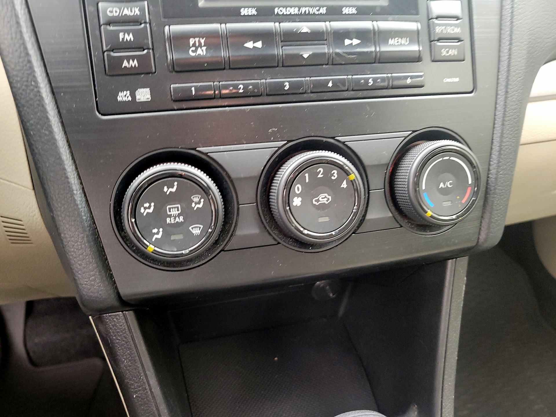 Thumbnail: 2014 Subaru XV Crosstrek - 14