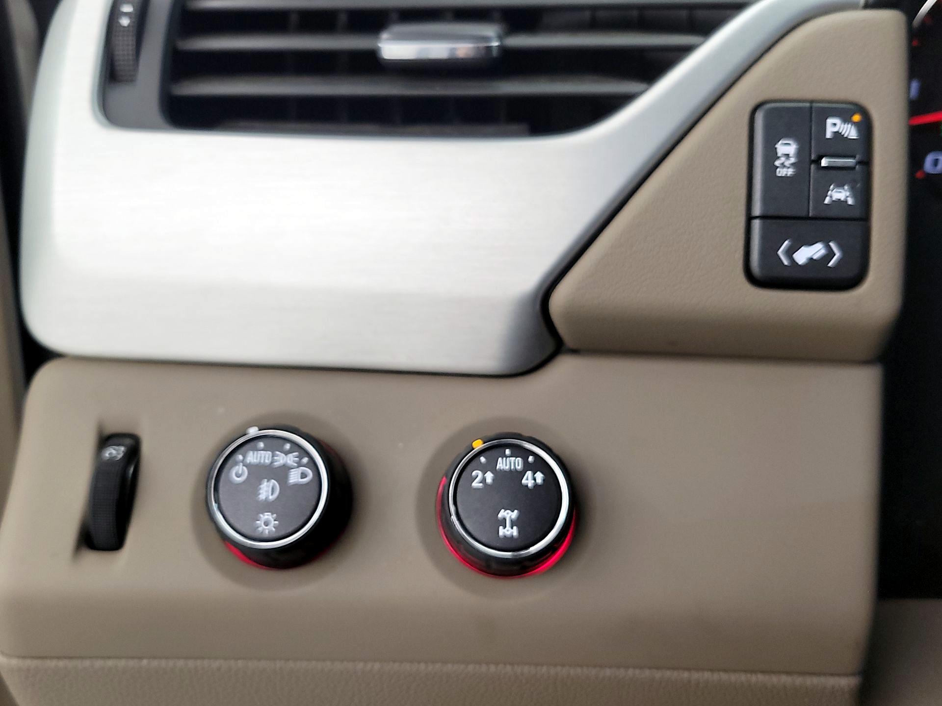 Thumbnail: 2016 GMC Yukon XL - 13