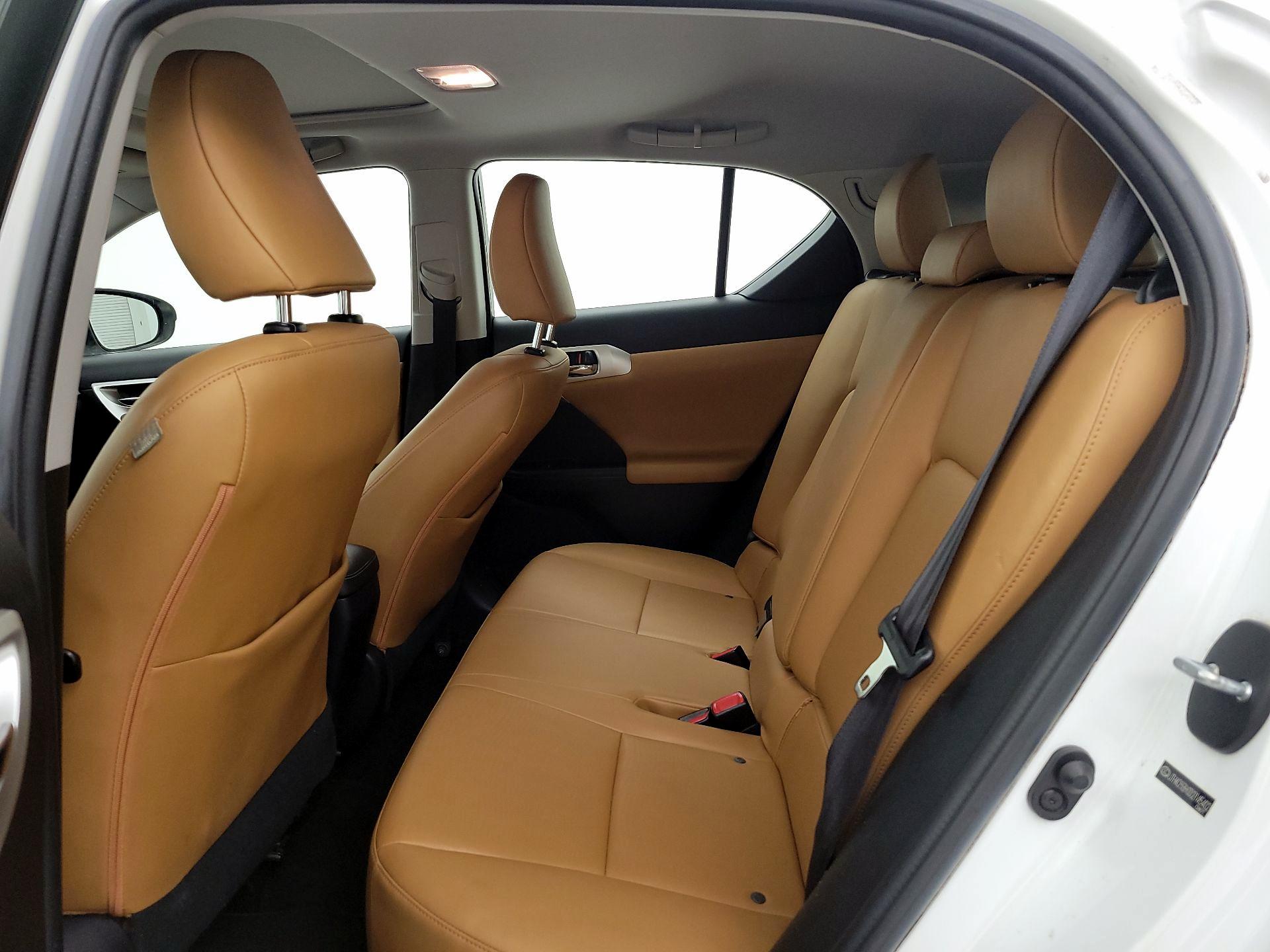Thumbnail: 2013 Lexus CT - 20