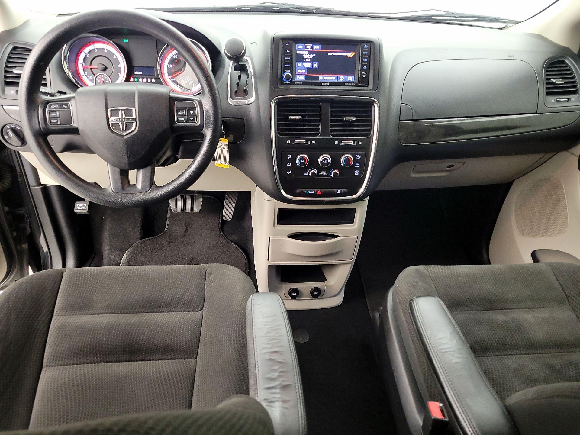 Thumbnail: 2018 Dodge Grand Caravan - 9