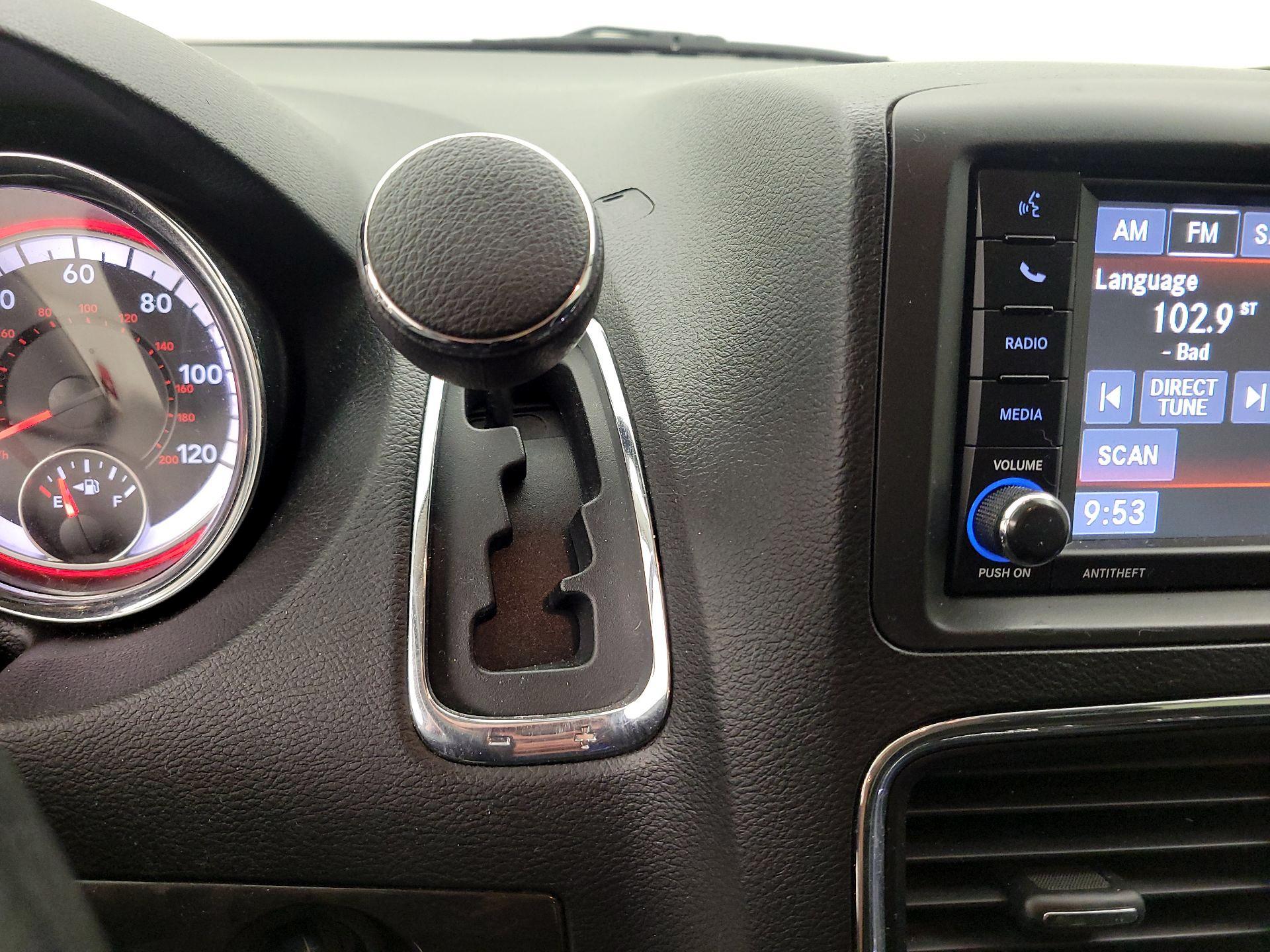Thumbnail: 2018 Dodge Grand Caravan - 17