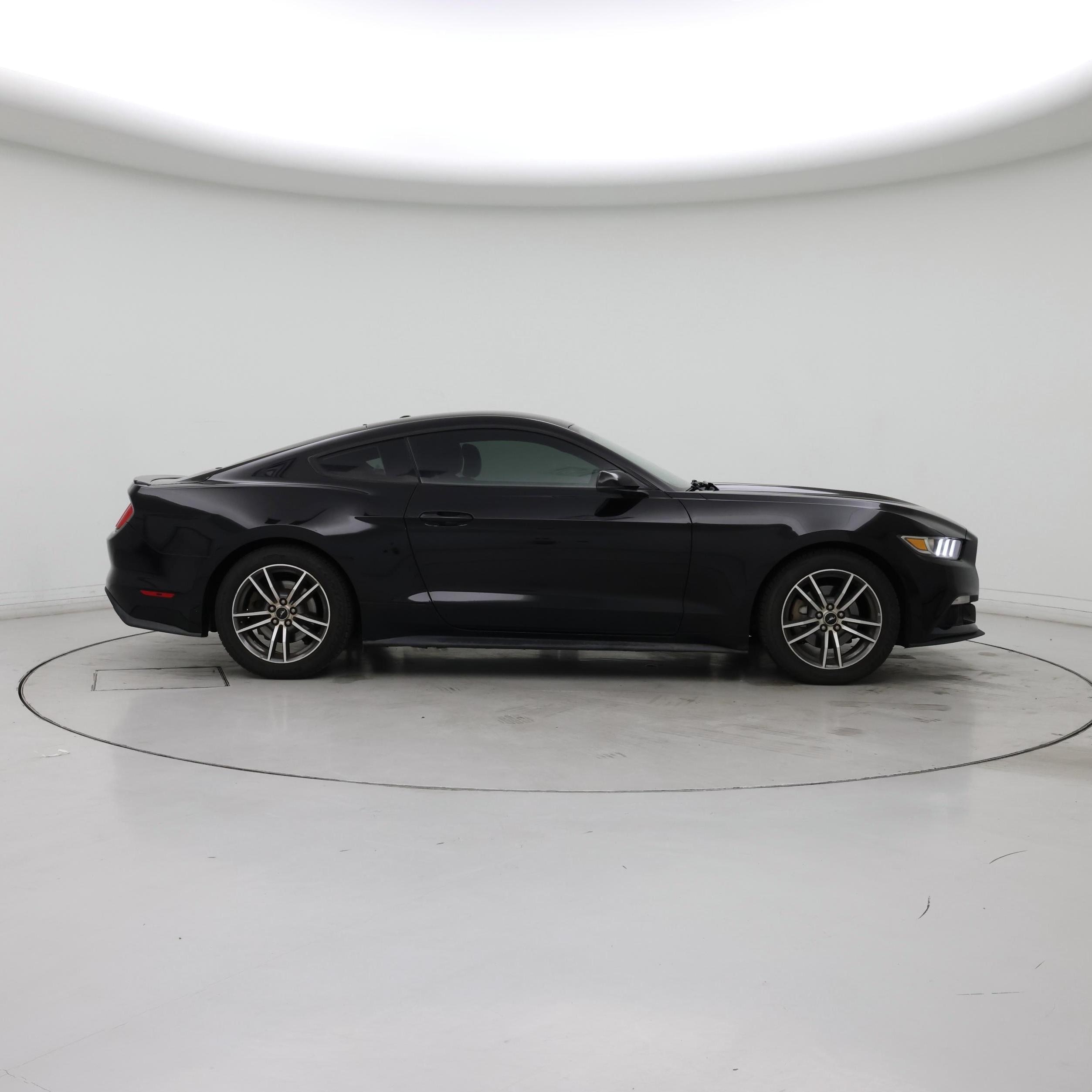 Thumbnail: 2017 Ford Mustang - 7