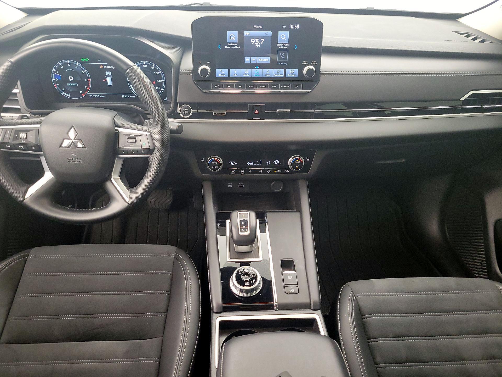 Thumbnail: 2023 Mitsubishi Outlander - 9