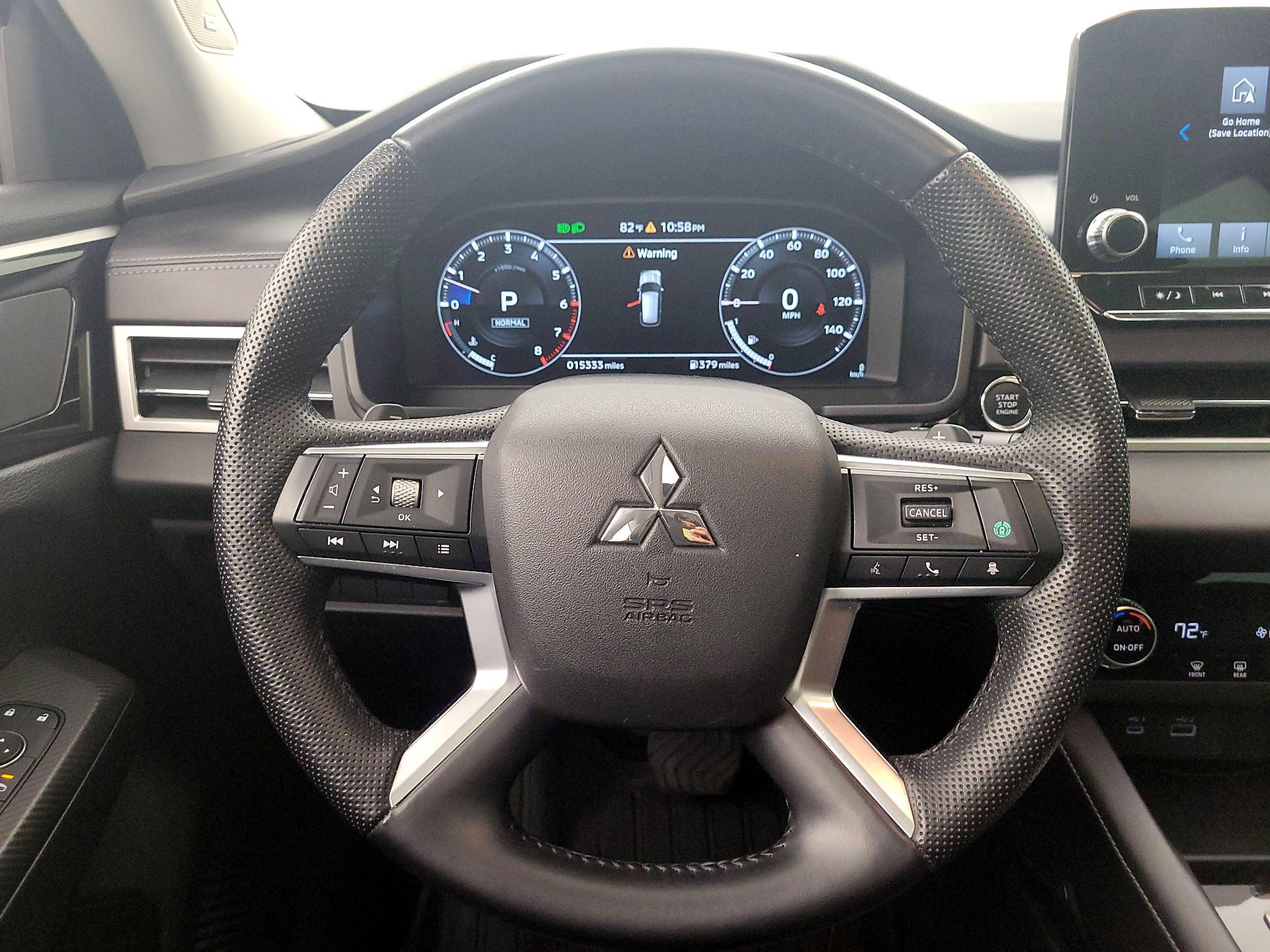 Thumbnail: 2023 Mitsubishi Outlander - 10