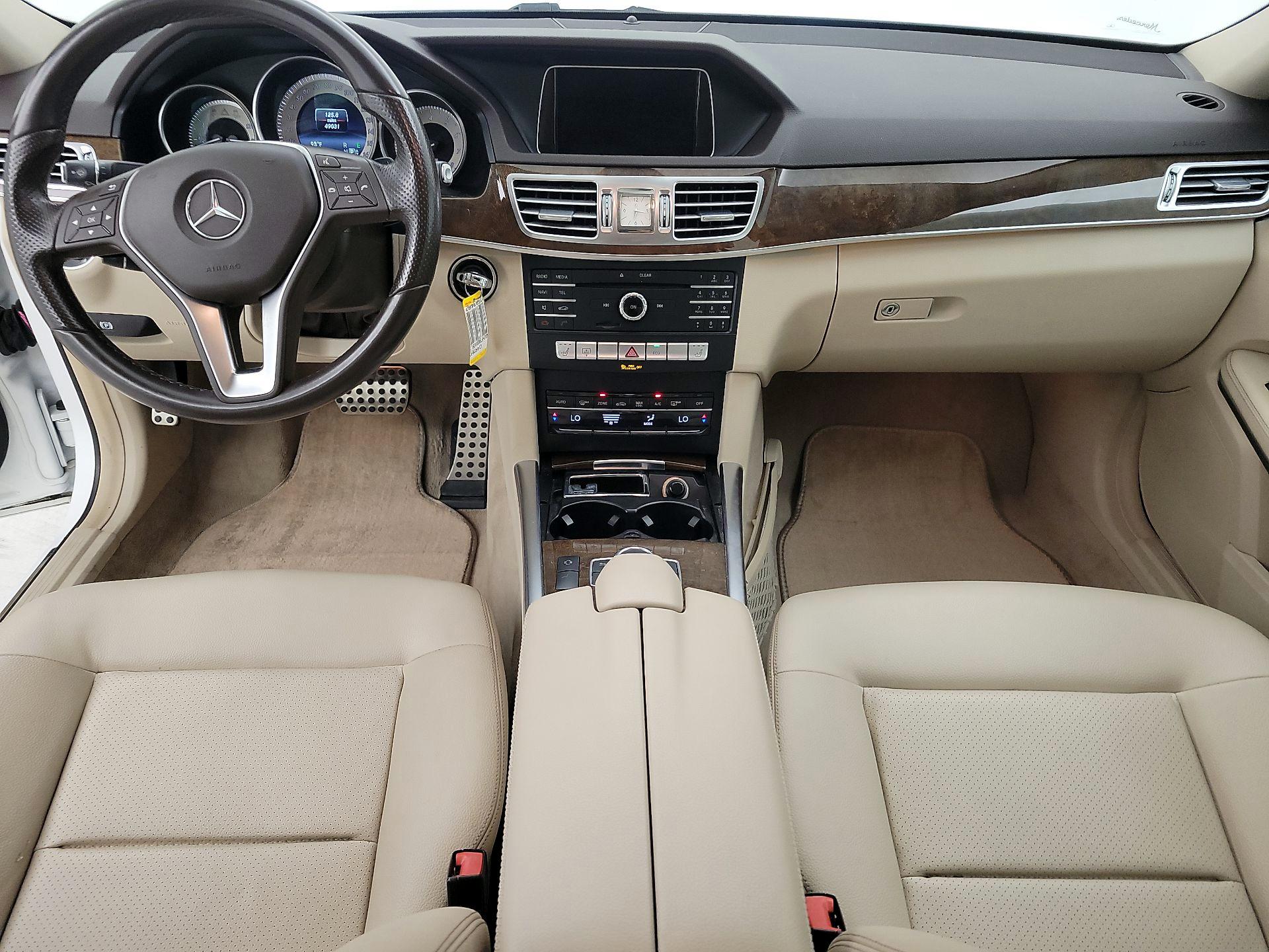 Thumbnail: 2016 Mercedes-Benz E-Class - 9