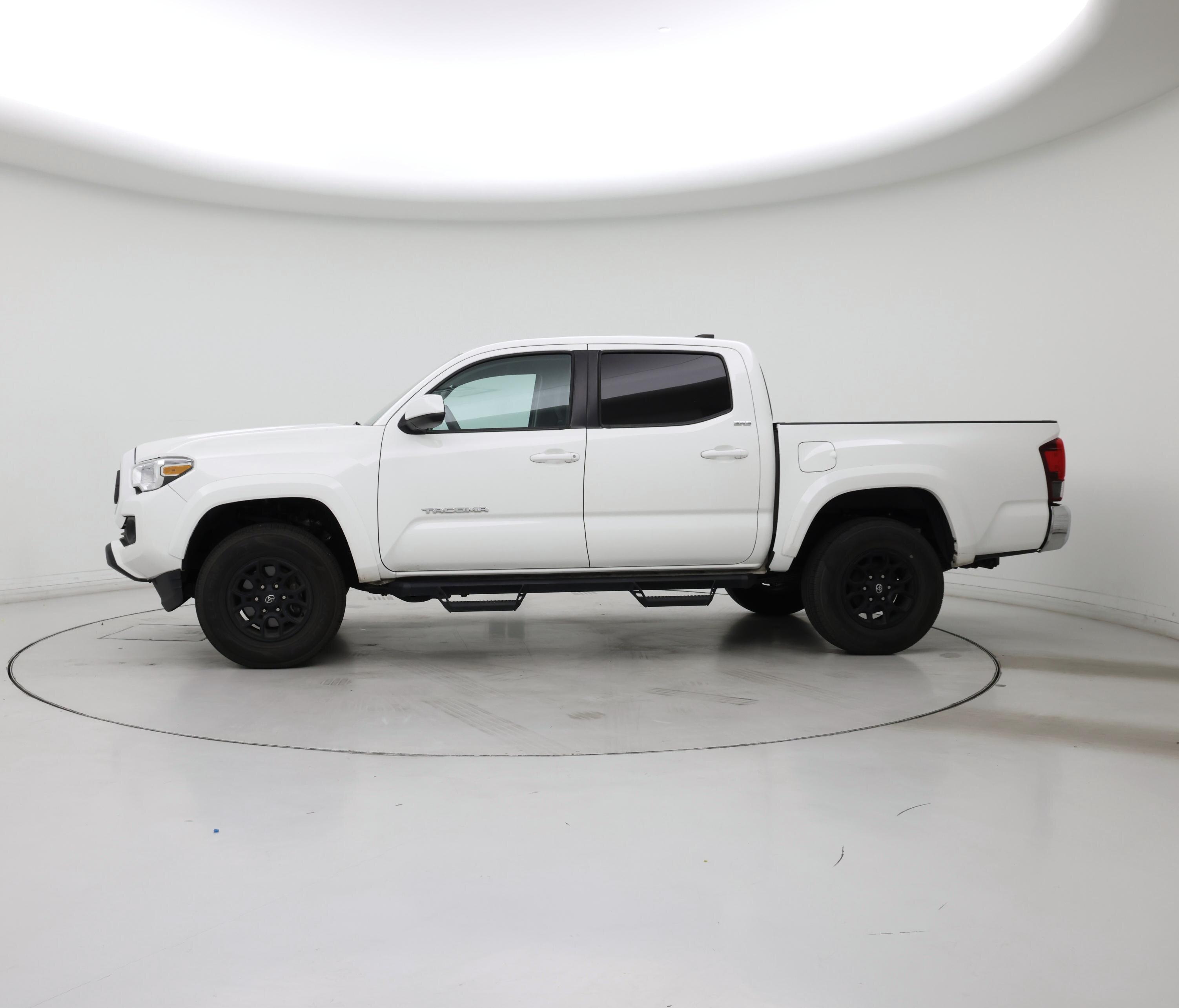 Thumbnail: 2022 Toyota Tacoma - 3