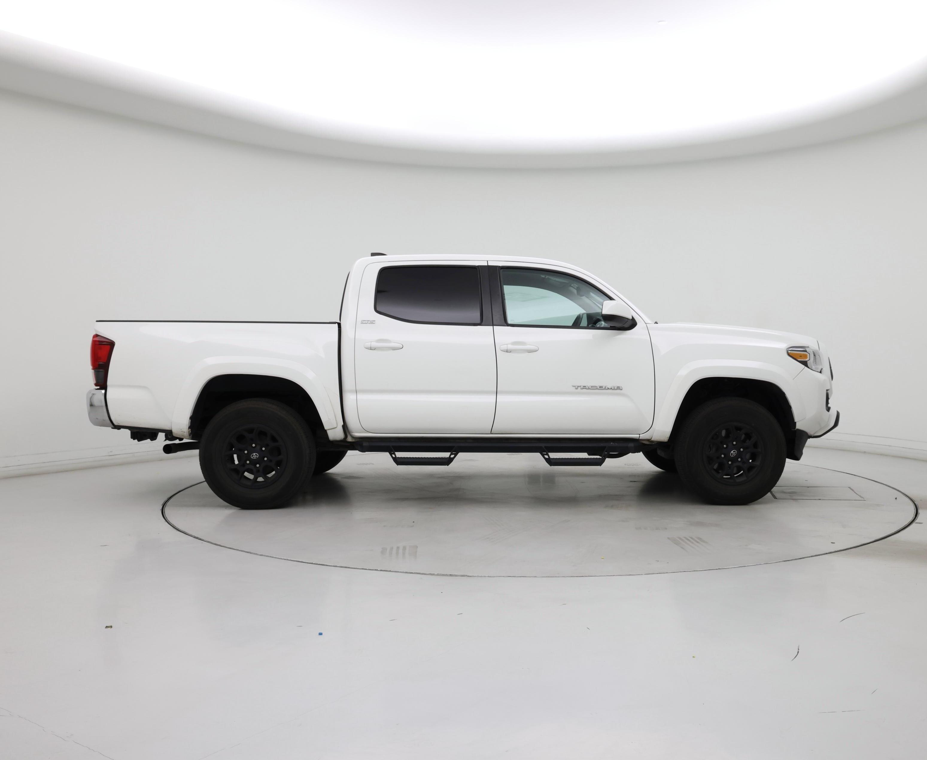 Thumbnail: 2022 Toyota Tacoma - 7