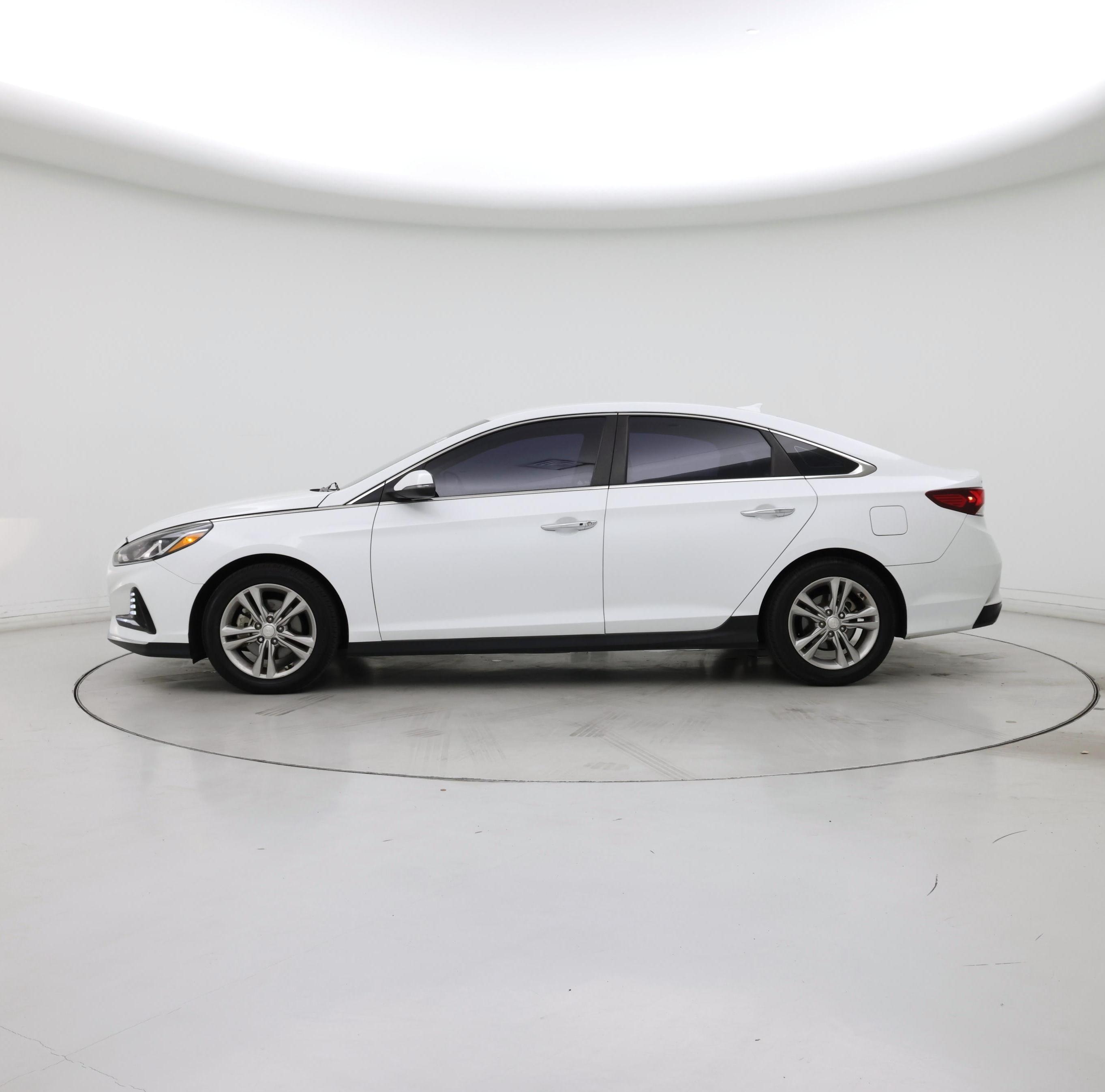 Thumbnail: 2018 Hyundai Sonata - 3