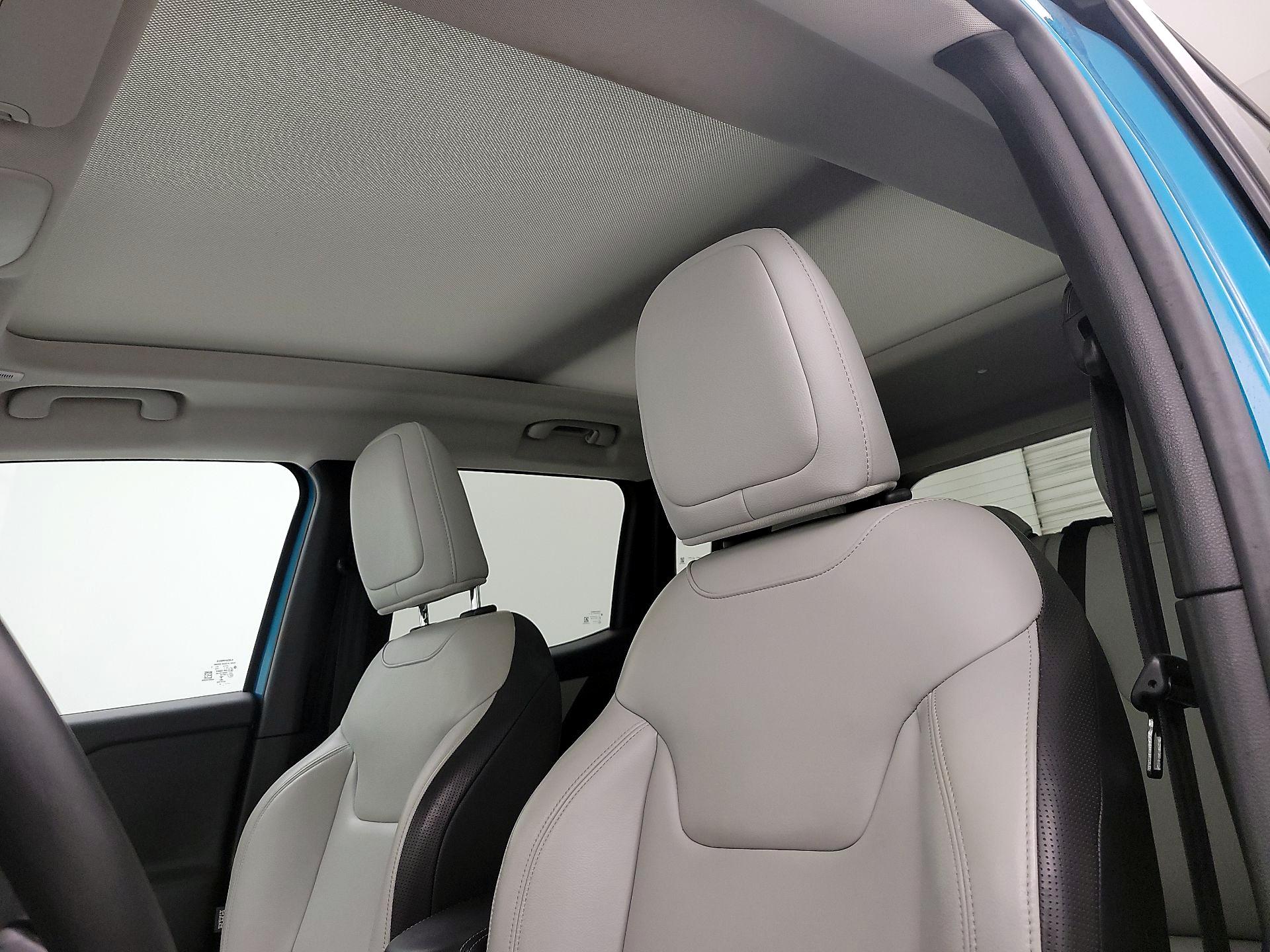 Thumbnail: 2021 Jeep Renegade - 20