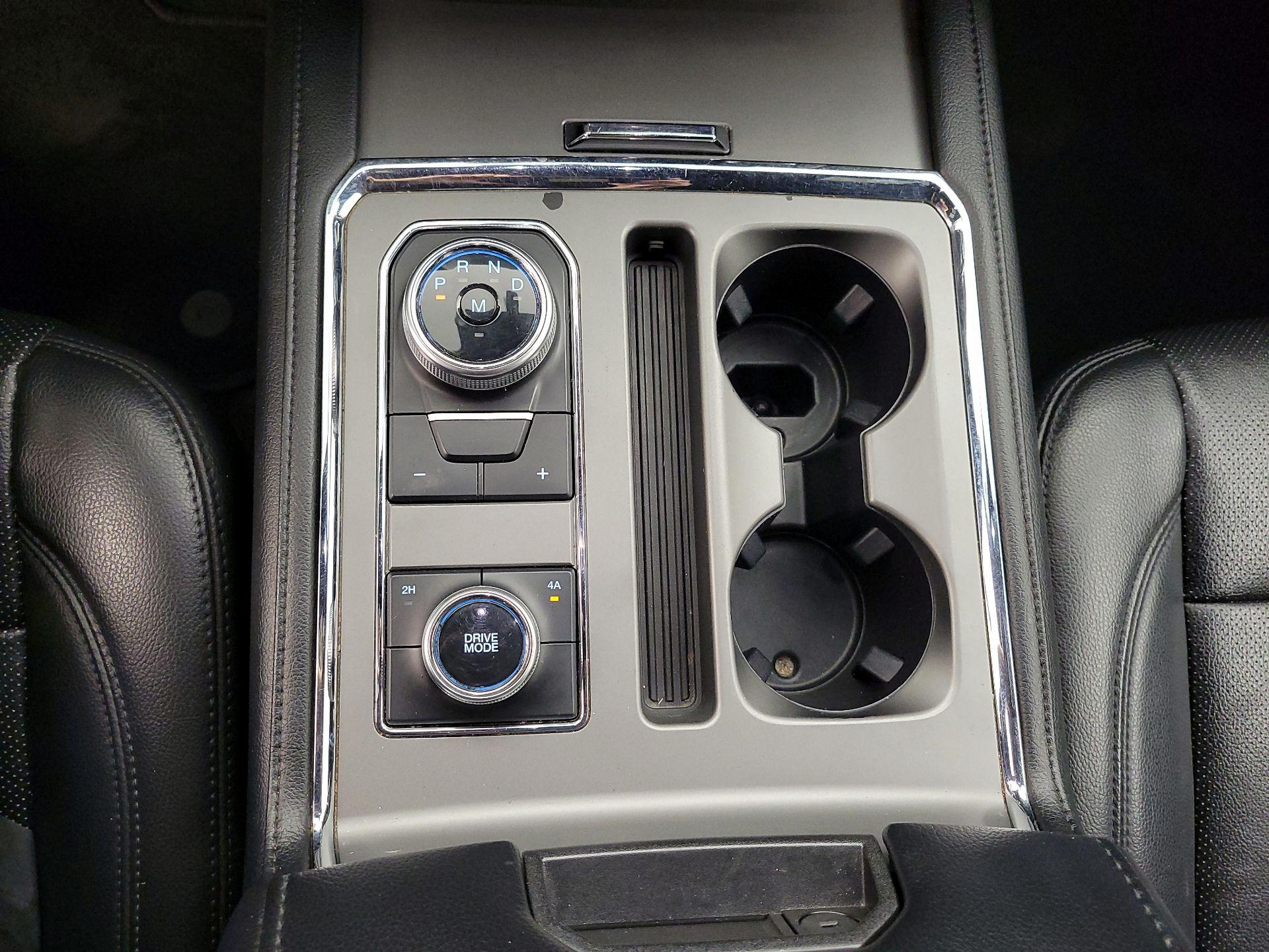 Thumbnail: 2020 Ford Expedition - 18
