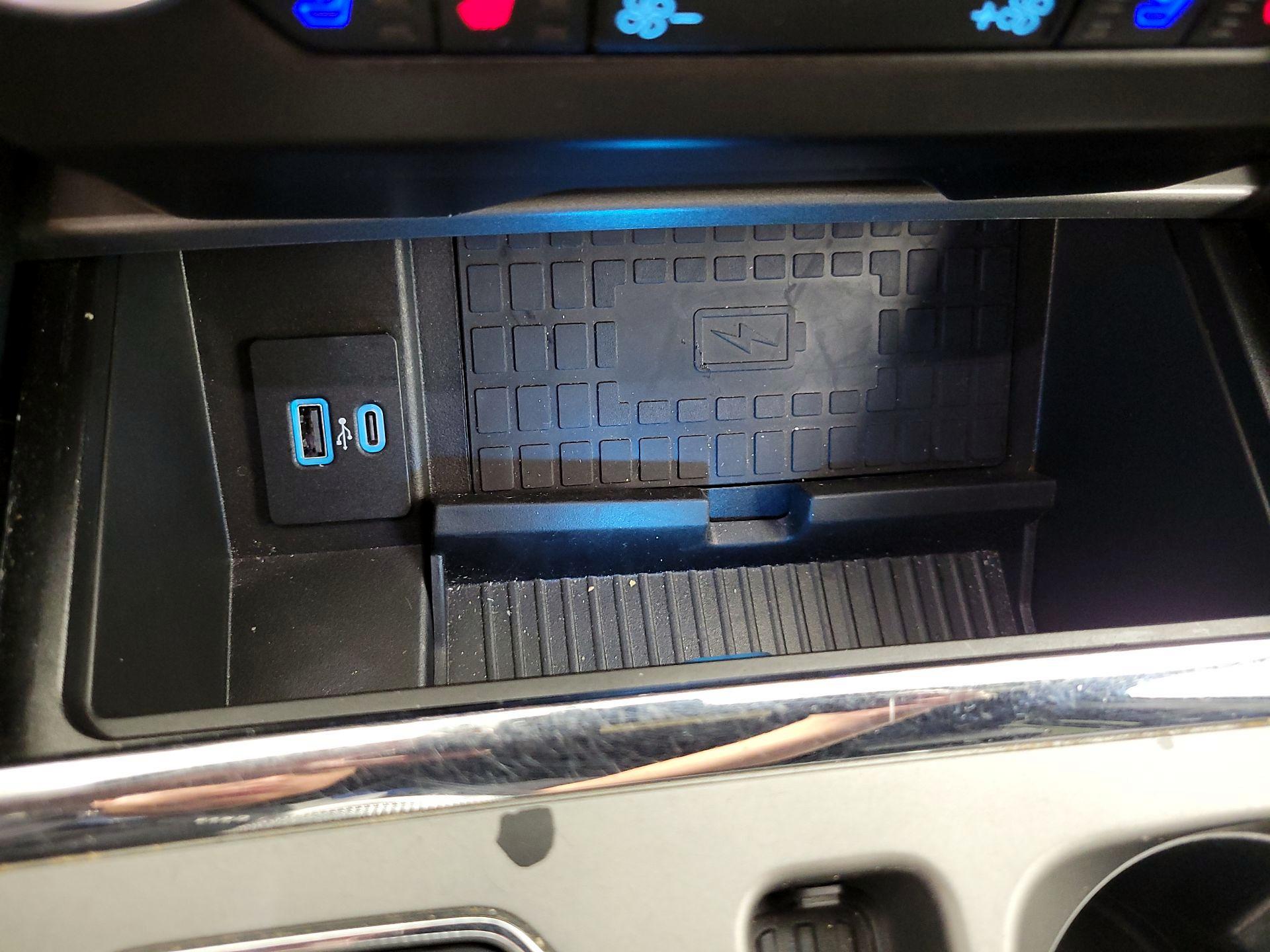 Thumbnail: 2020 Ford Expedition - 19