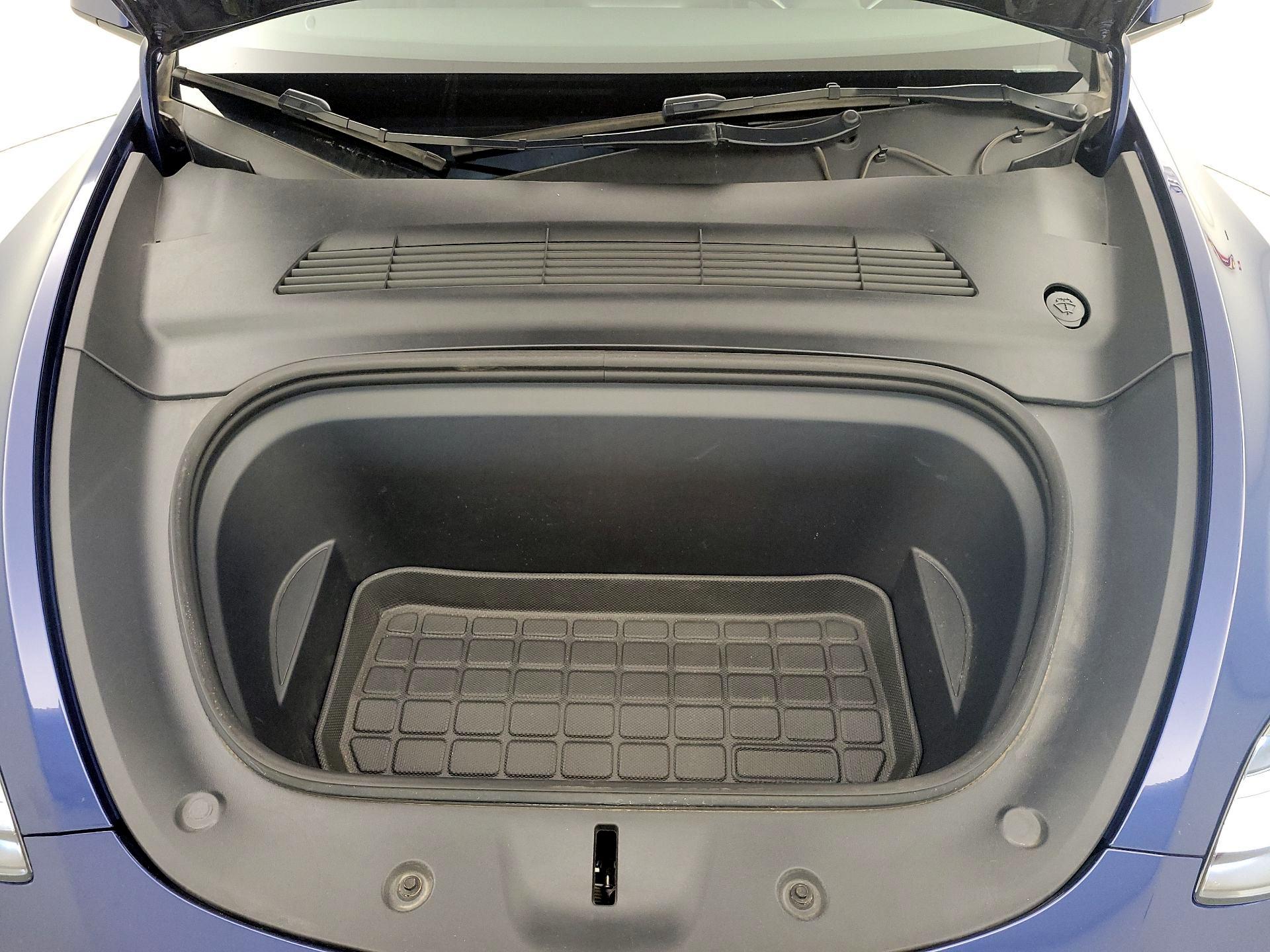 Thumbnail: 2023 Tesla Model Y - 20