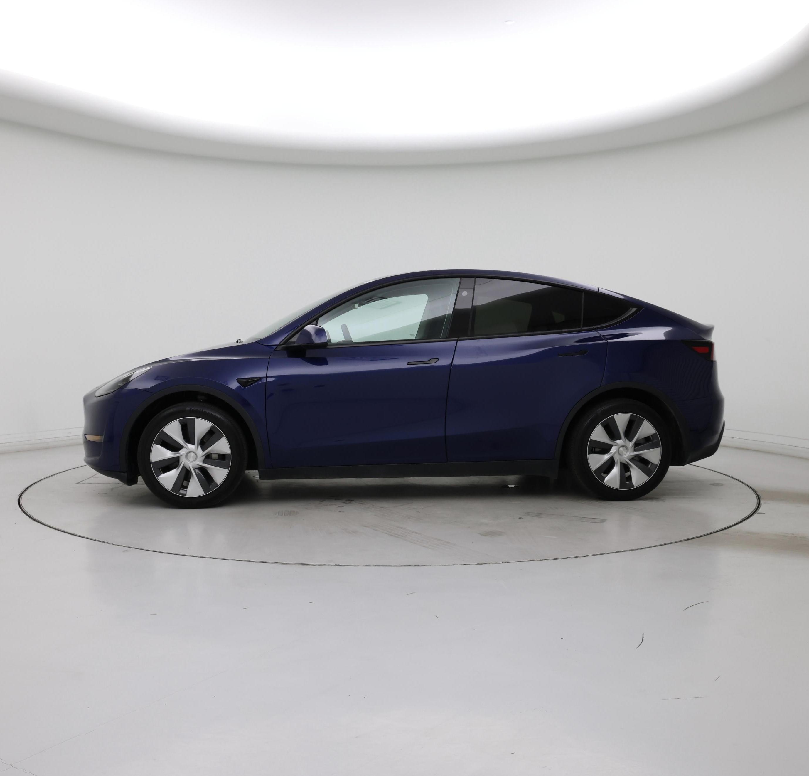 Thumbnail: 2023 Tesla Model Y - 3
