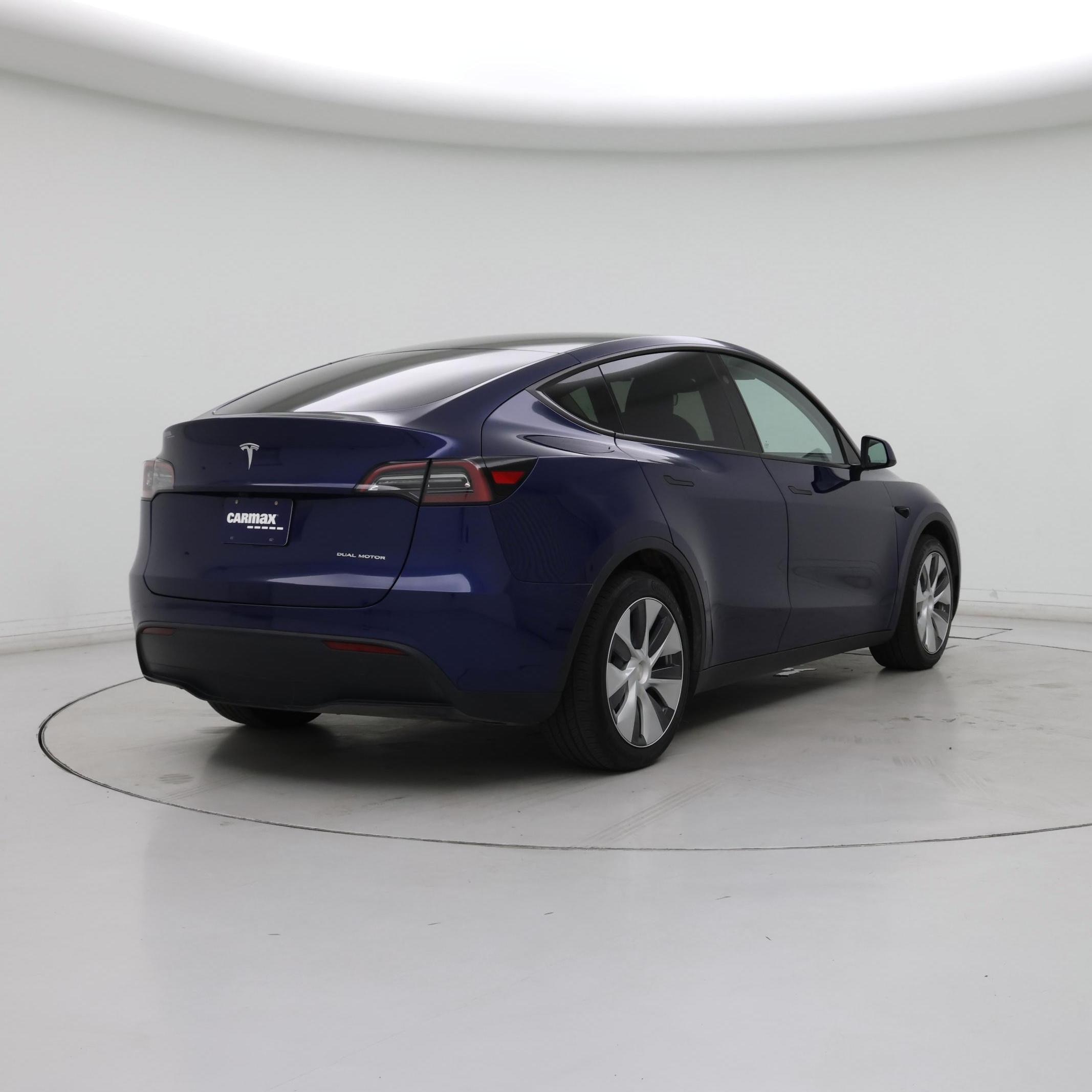 Thumbnail: 2023 Tesla Model Y - 8