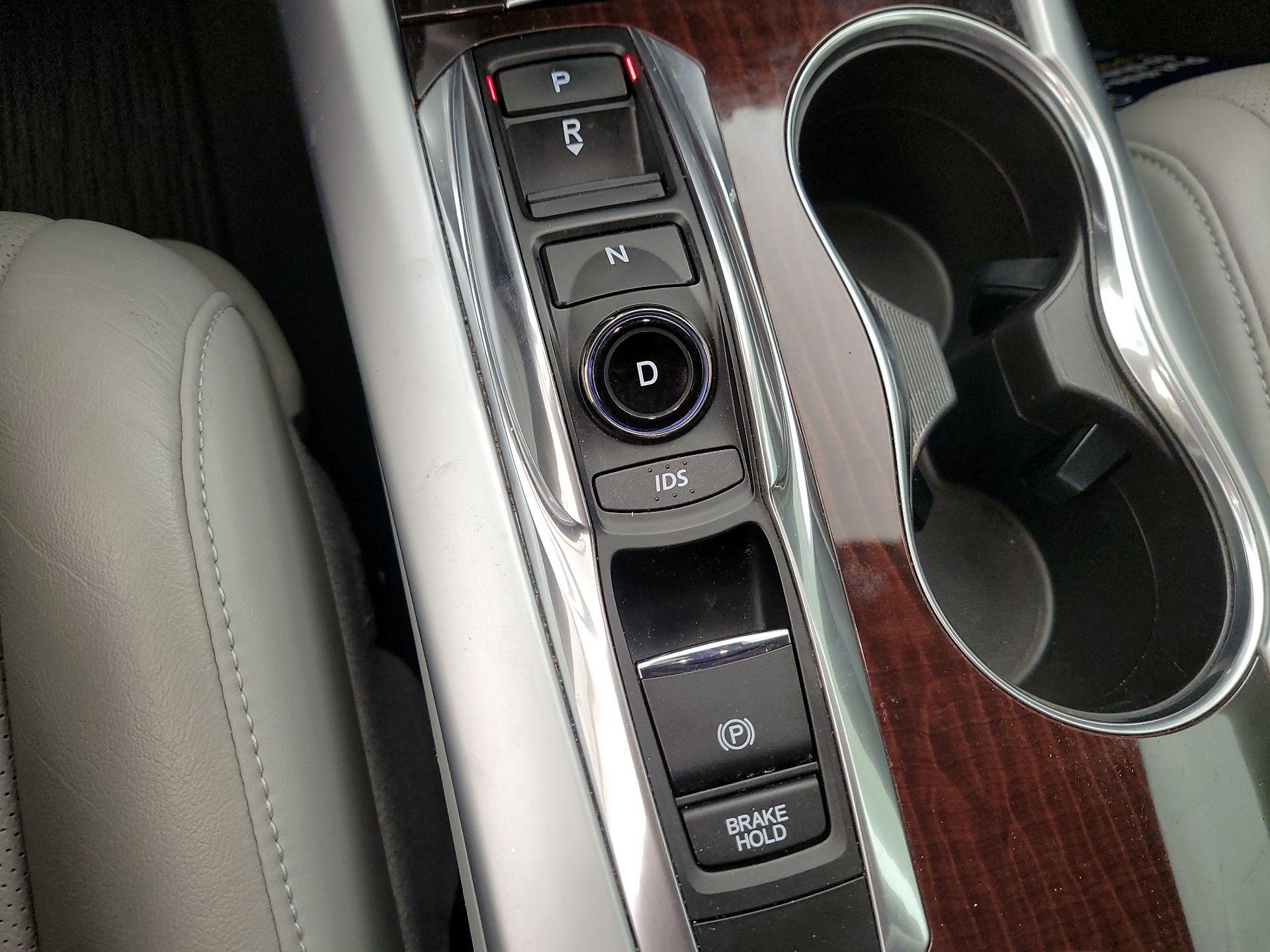 Thumbnail: 2016 Acura TLX - 15
