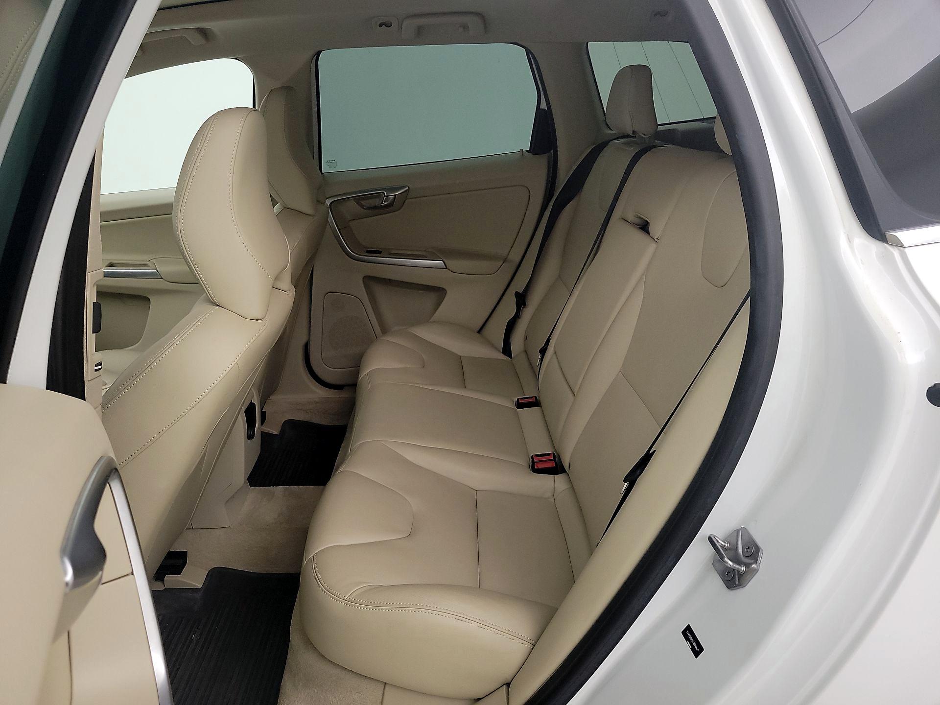 Thumbnail: 2015 Volvo XC60 - 20