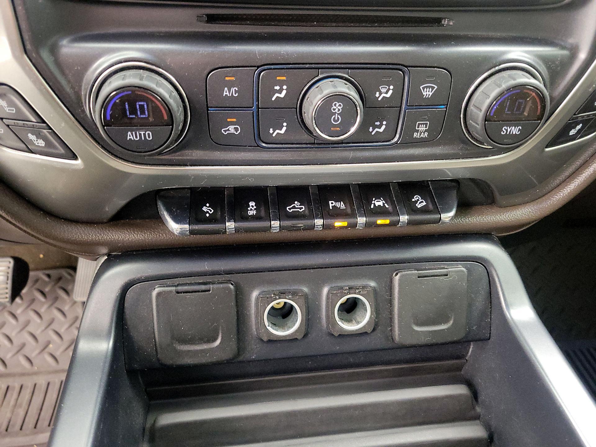 Thumbnail: 2017 Chevrolet Silverado 1500 - 14